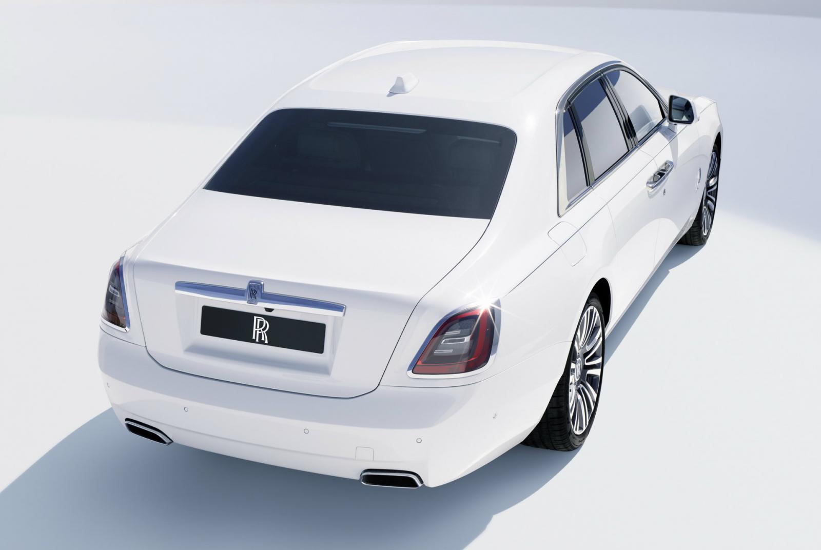 Ντεμπούτο για τη νέα Rolls-Royce Ghost