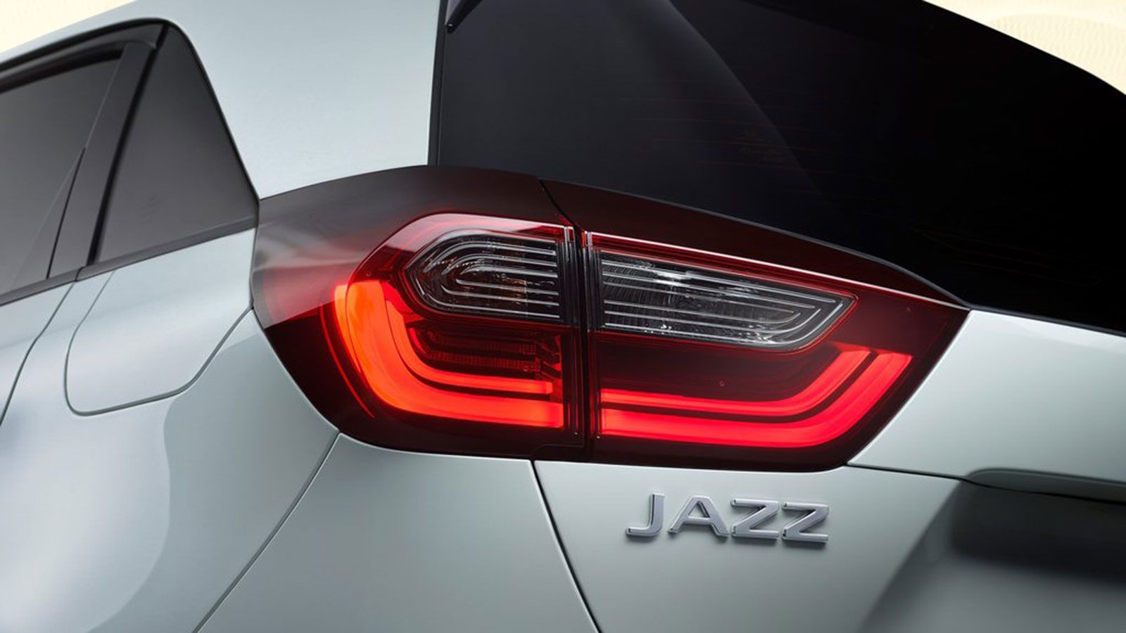 Οδηγούμε το νέο Honda Jazz e:ΗΕV