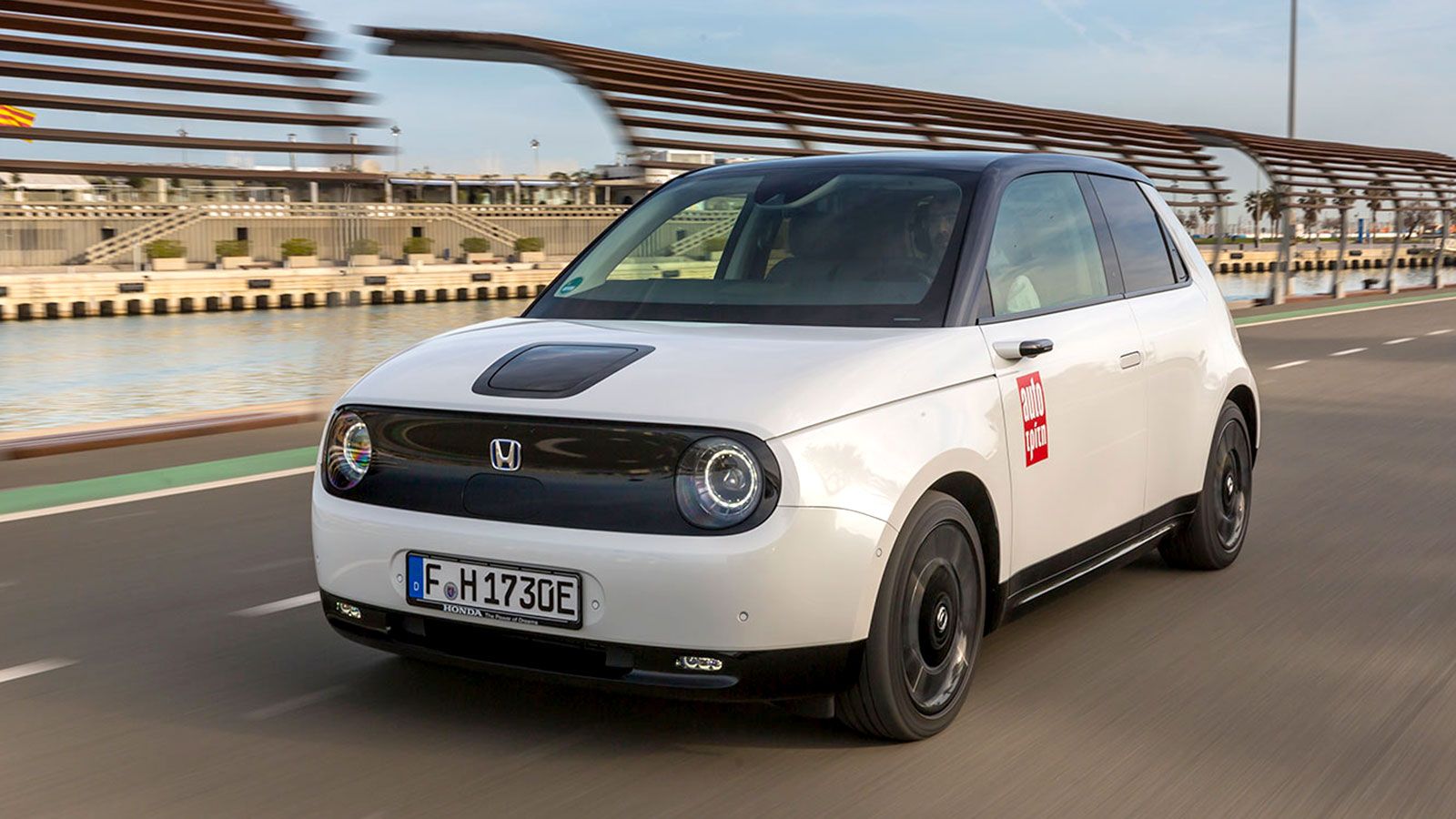 Οδηγούμε το νέο Honda Jazz e:ΗΕV