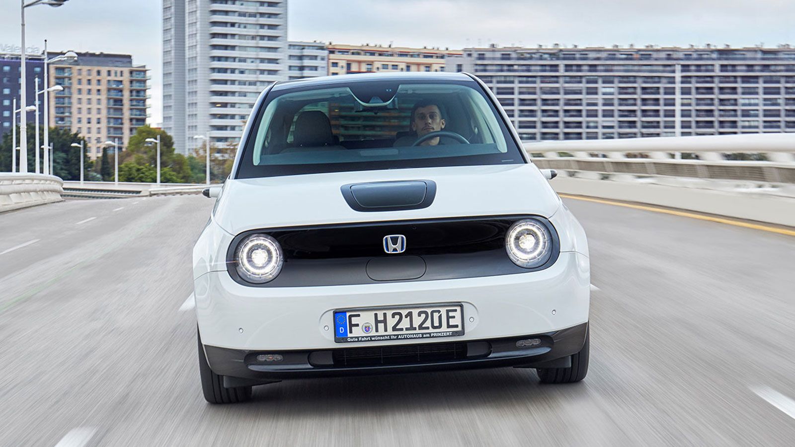 Οδηγούμε το νέο Honda Jazz e:ΗΕV