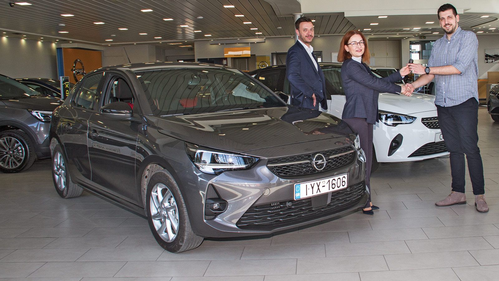 Θα ήθελα να ευχαριστήσω την
Opel και το AutoΤρίτη για το δώρο που μου έκαναν. Συνεχίστε το και κάντε και άλλους χαρούμενους