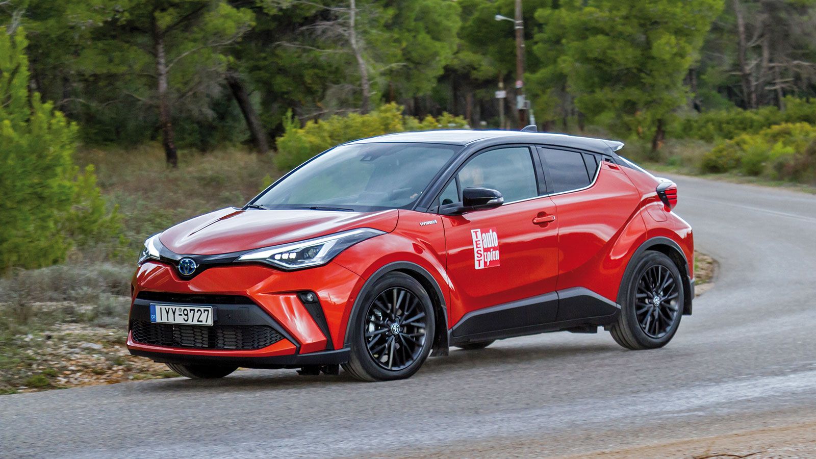 Υβριδικό Toyota C-HR με 184 άλογα ή βενζινάτο Hyundai Kona με 198;
