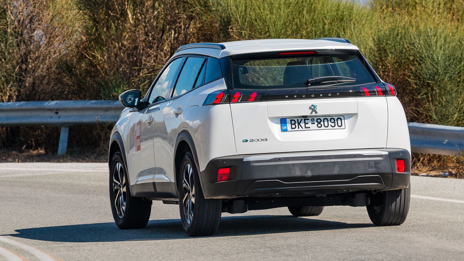 Πρώτη δοκιμή: Νέο Peugeot e-2008