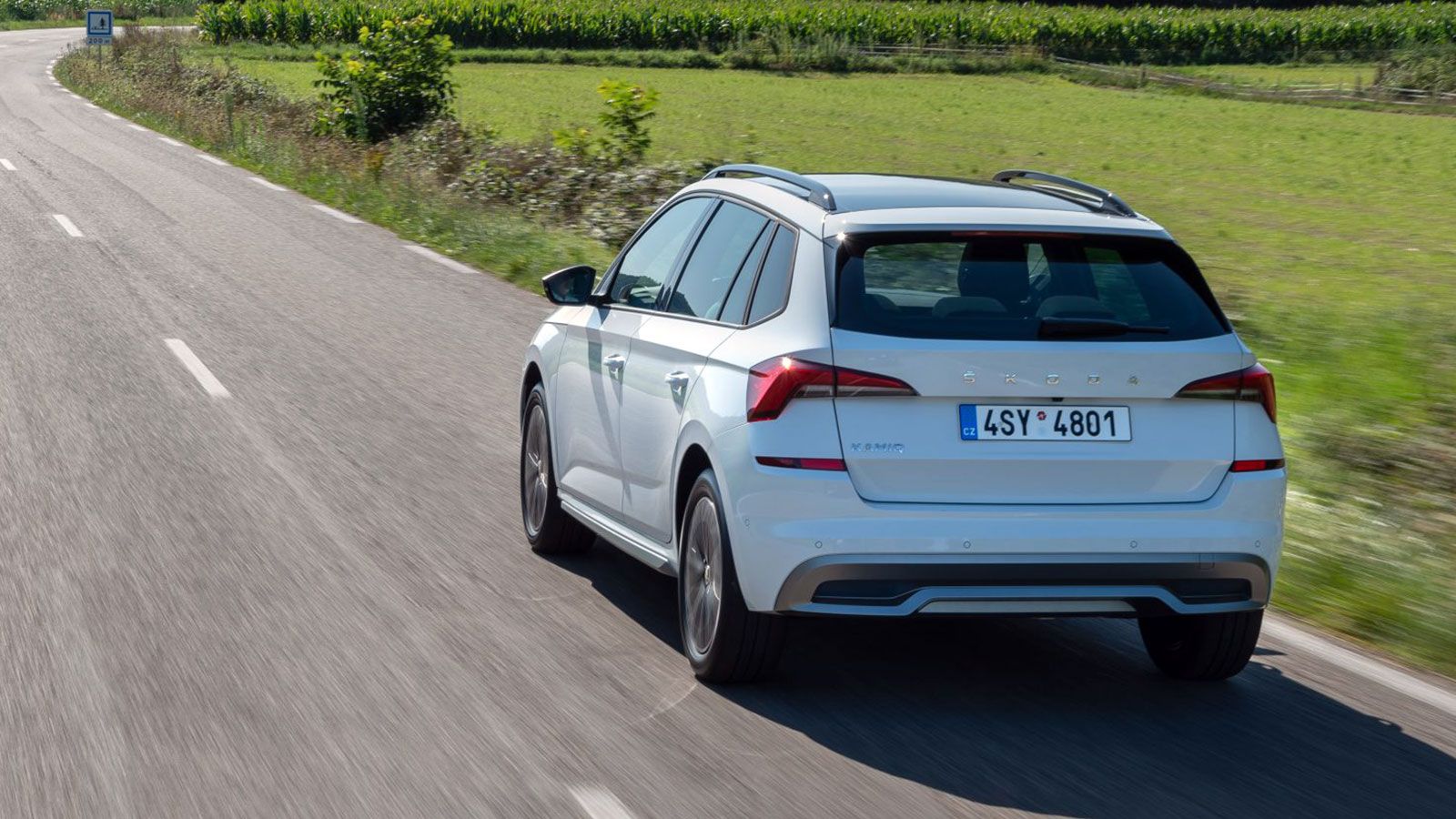 Το Skoda Kamiq χρησιμοποιεί τον κινητήρα διπλού καυσίμου του ομίλου VW που χαρίζει στο μικρό crossover ιδιαίτερα οικονομικές μετακινήσεις.

