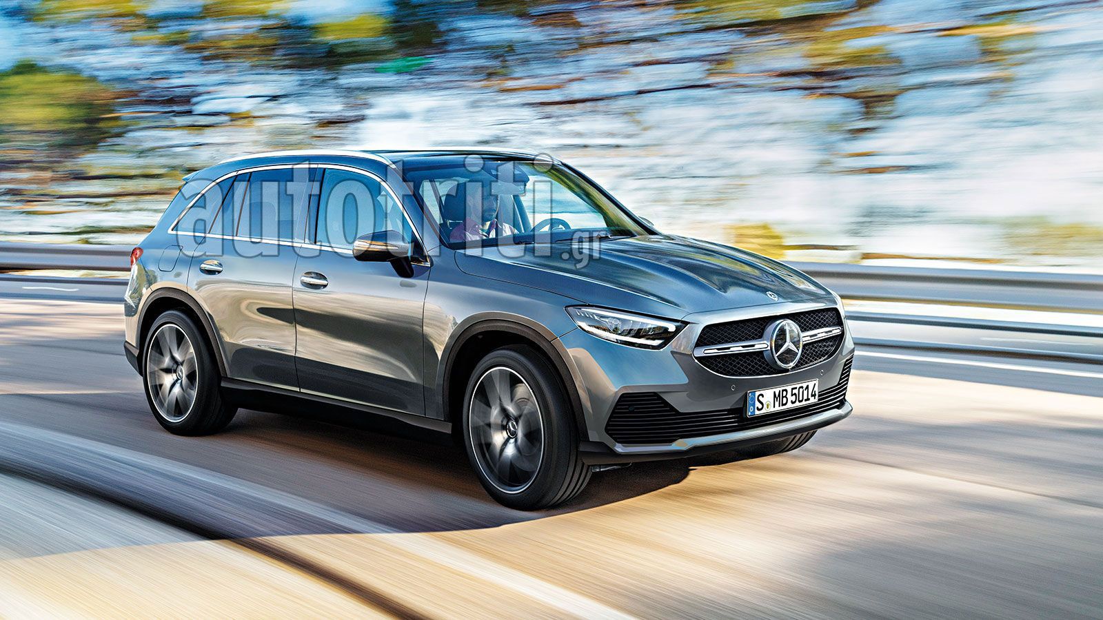 GLC 2ης γενιάς: Δεν έχει κάποια ριζική αλλαγή όσο το πέρασμα από τη γωνιώδη GLK στην 1η γενιά GLC, ωστόσο οι αλλαγές στη 2ης γενιάς GLC είναι αισθητές