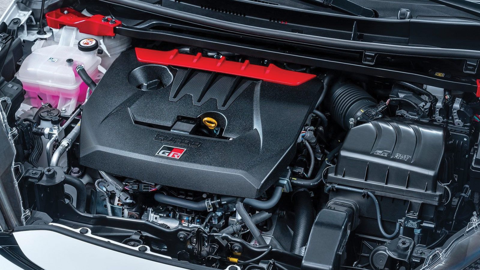 Ο turbo κινητήρας του GR Yaris αποδίδει 261 ίππους.

