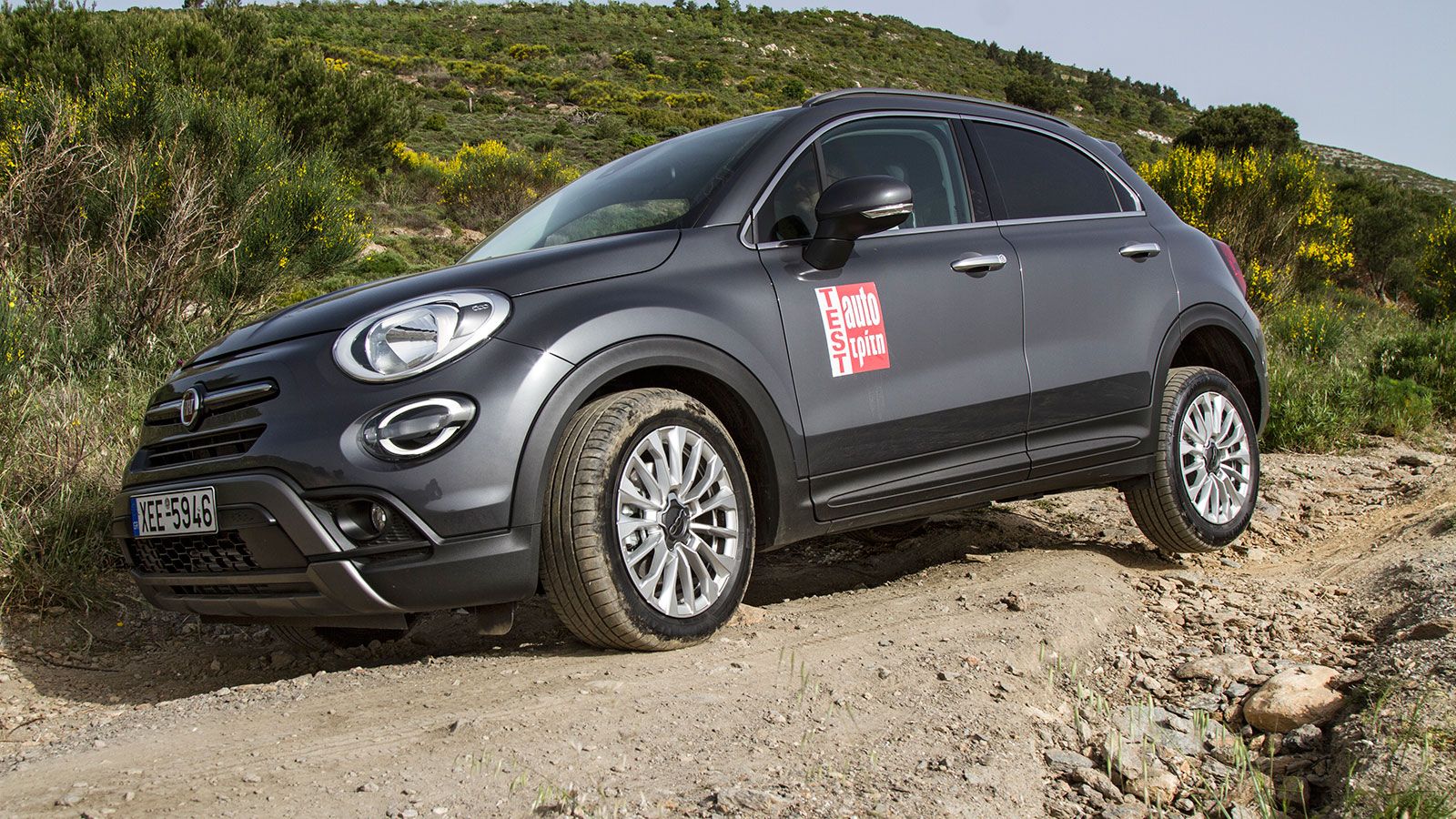 Οι κοντοί πρόβολοι του ιταλικού B-SUV βοηθούν στις εκτός δρόμου δοκιμασίες.