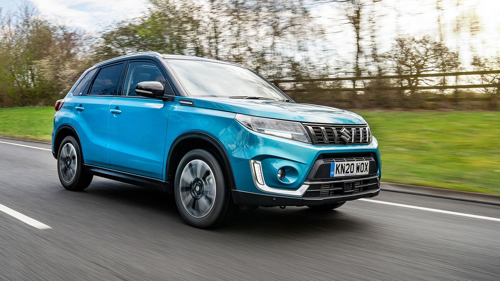 Το Suzuki Vitara είναι διαθέσιμο σε δικίνητες και 4κίνητες εκδόσεις με κινητήρα 1,4 λτ. turbo απόδοσης 140 ίππων καθώς και σε εκδόσεις που συνδυάζοντα