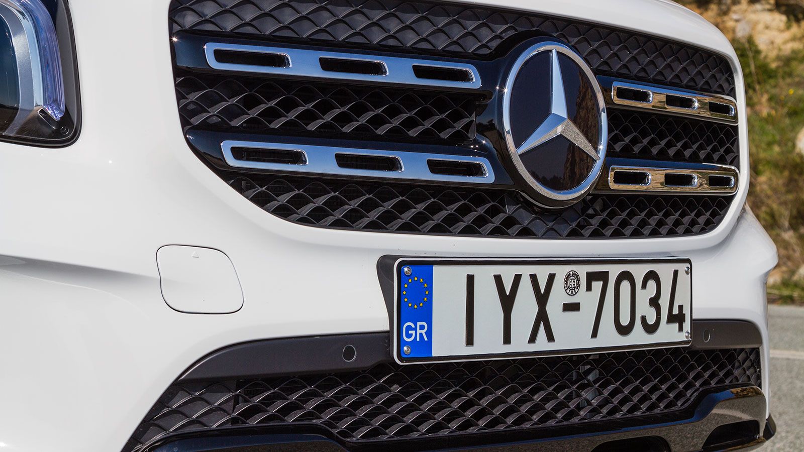 GLA ή GLB: Τι Mercedes SUV να αγοράσω;