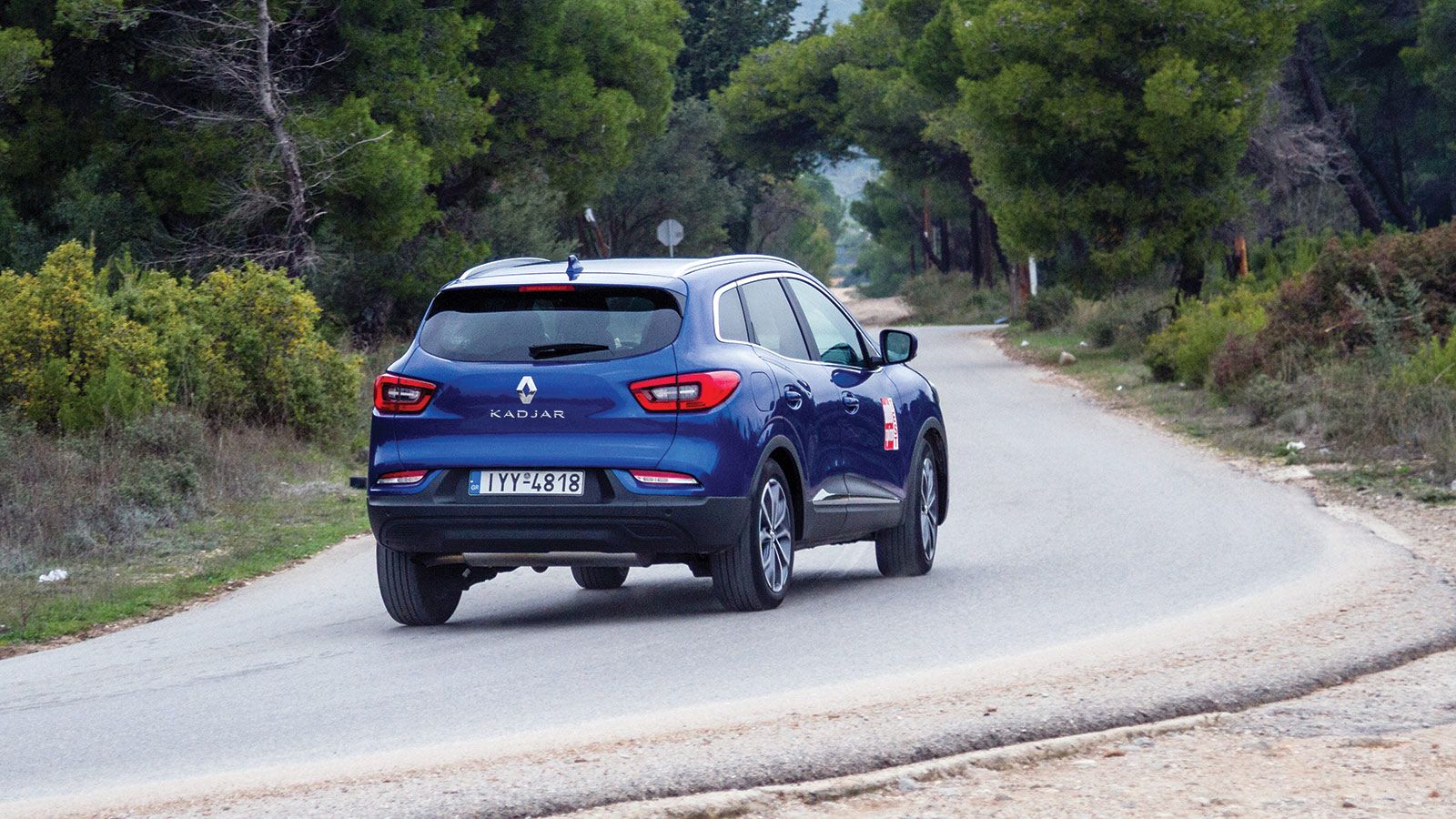 Το Kadjar παρέχει άνεση στο δρόμο και πολύ καλή ποιότητα κύλισης καθιστώντας το έτσι, σε συνδυασμό με τα νέα καθίσματα, ιδιαίτερα άνετο στα μακρινά τα