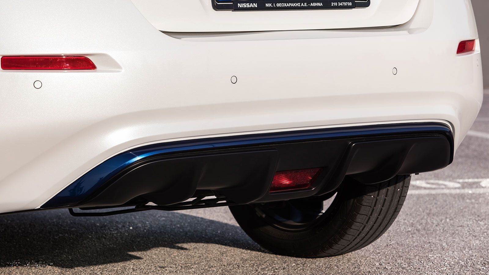 Ένα γεμάτο ΣουΚου με το Nissan LEAF