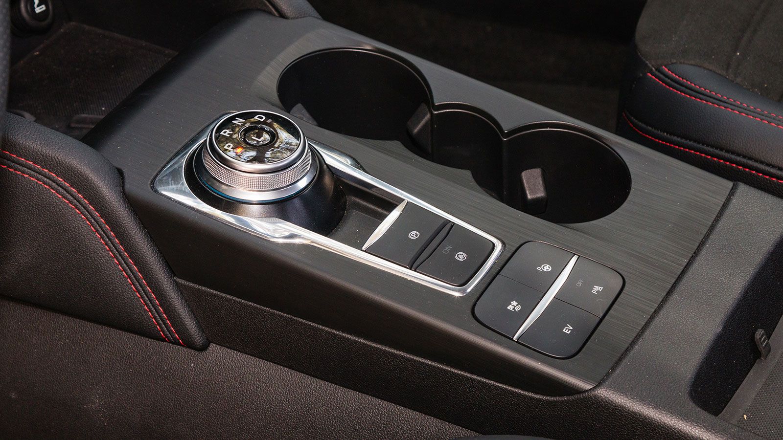 Ποιο Plug-in οικογενειακό SUV; DS 7 Crossback Vs Ford Kuga Vs Volvo XC40