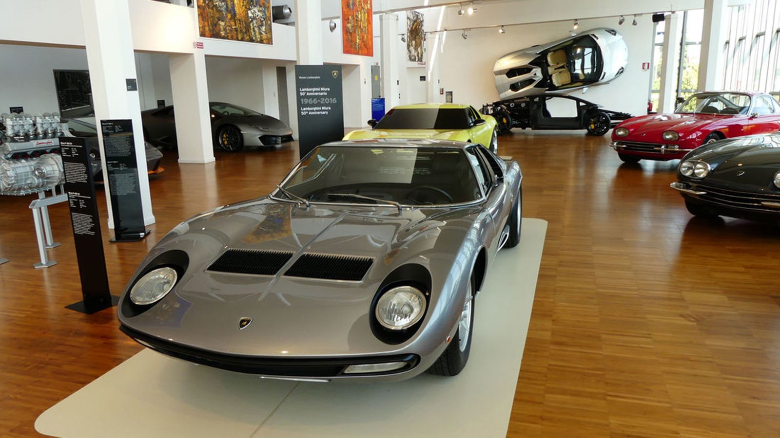 Η Lamborghini Μiura στο μουσείο της ιταλικής φίρμας.