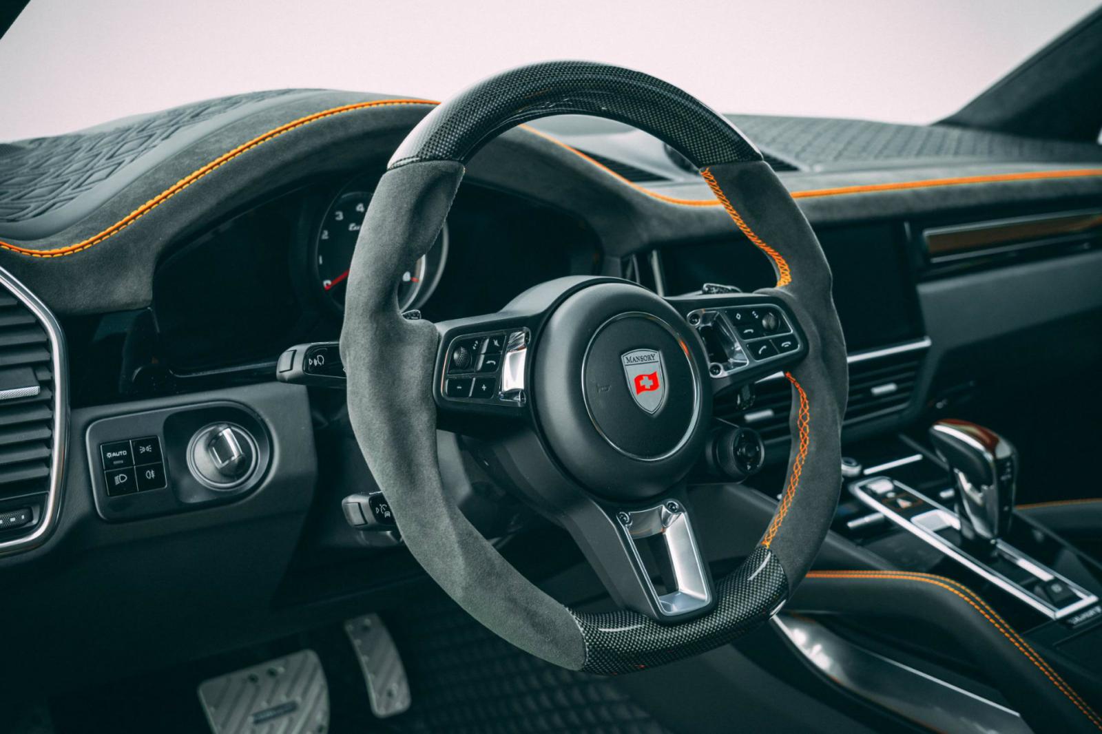 Η Mansory «ντόπαρε» την Porsche Cayenne 