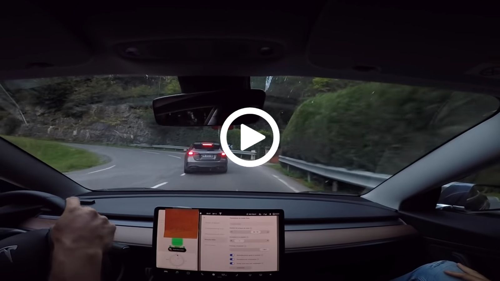 Ανεγκέφαλοι με Tesla & AMG A 45 S κυνηγιούνται