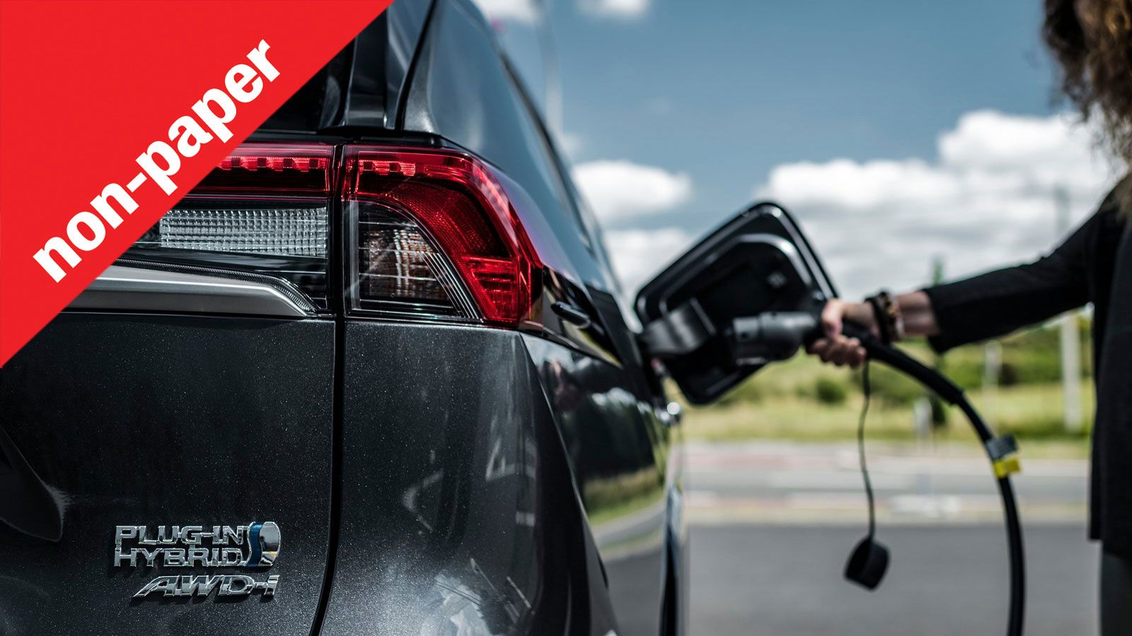 Γιατί η Toyota αποφεύγει την ηλεκτροκίνηση;
