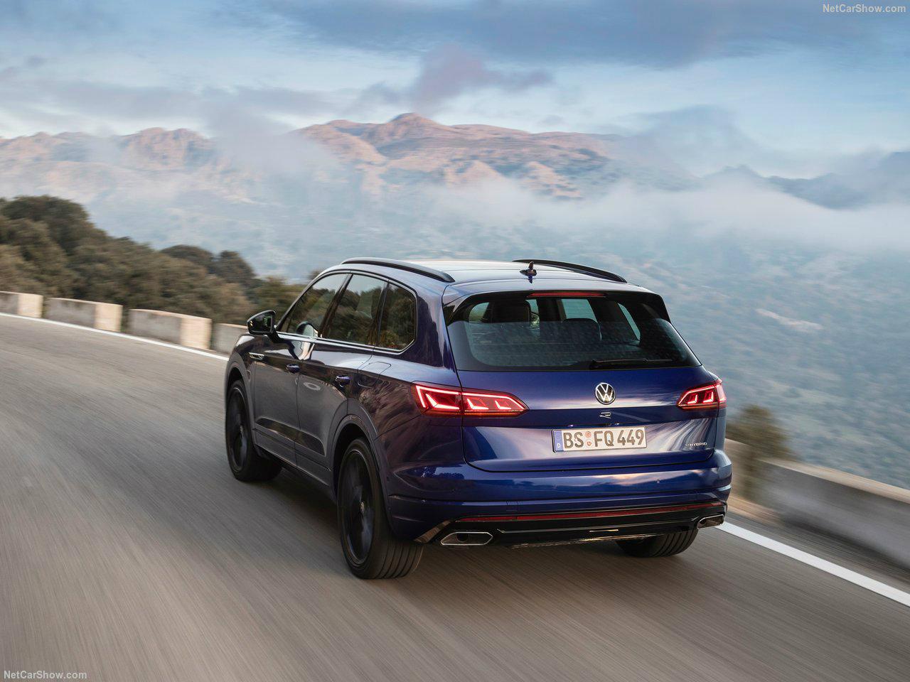 Πρώτες τιμές για τα Touareg eHybrid & Touareg R