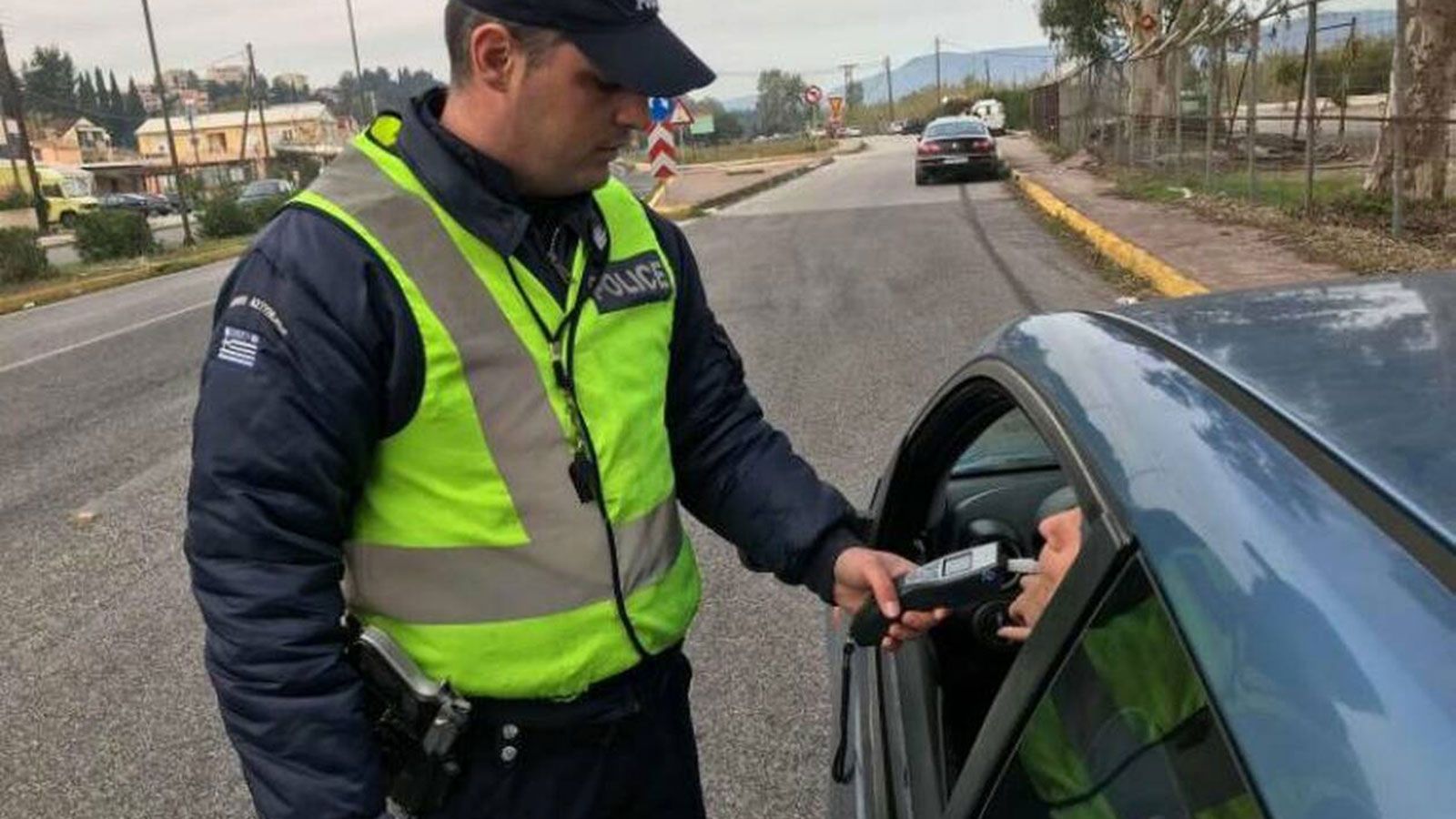 Έλεγχοι Τροχαίας: Πιωμένος ένας στους 10 οδηγούς (+vid)