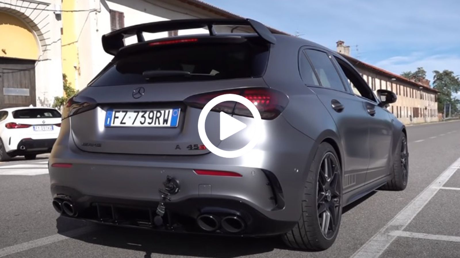 Bελτιωμένη Mercedes-AMG A 45 S δείχνει τα δόντια της