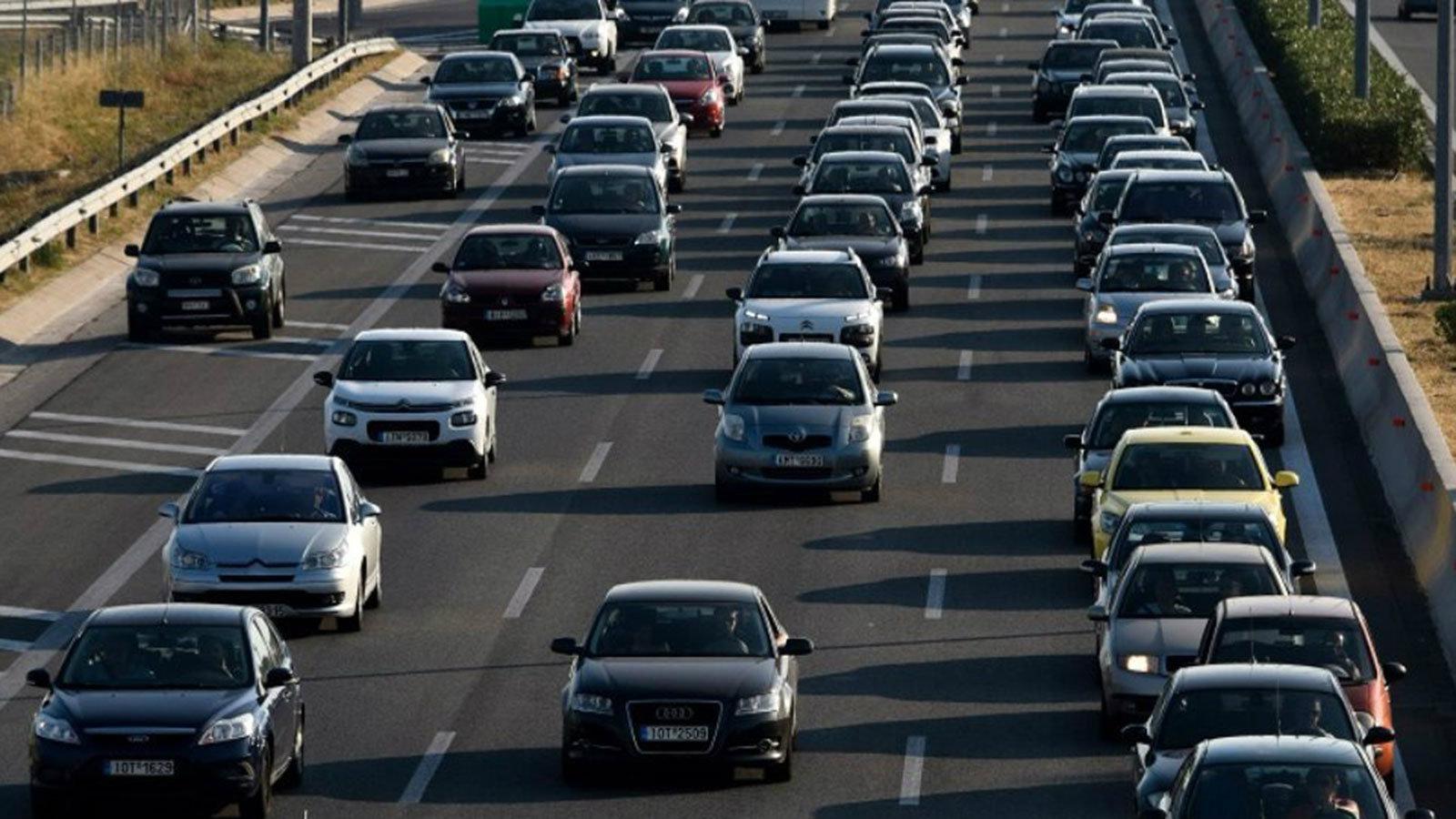 Στον ψηφιακό κόσμο αναμένεται να μπουν λιάν συντόμως τα διπλώματα οδήγησης.