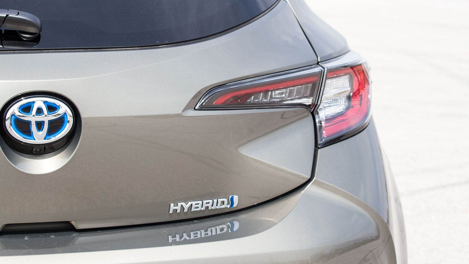Το Honda Civic έχει τον πιο δυνατό κινητήρα με αποτέλεσμα τις καλύτερες επιδόσεις. Η χροιά του όμως είναι αισθητή, ενώ υπό πίεση η κατανάλωση “τ