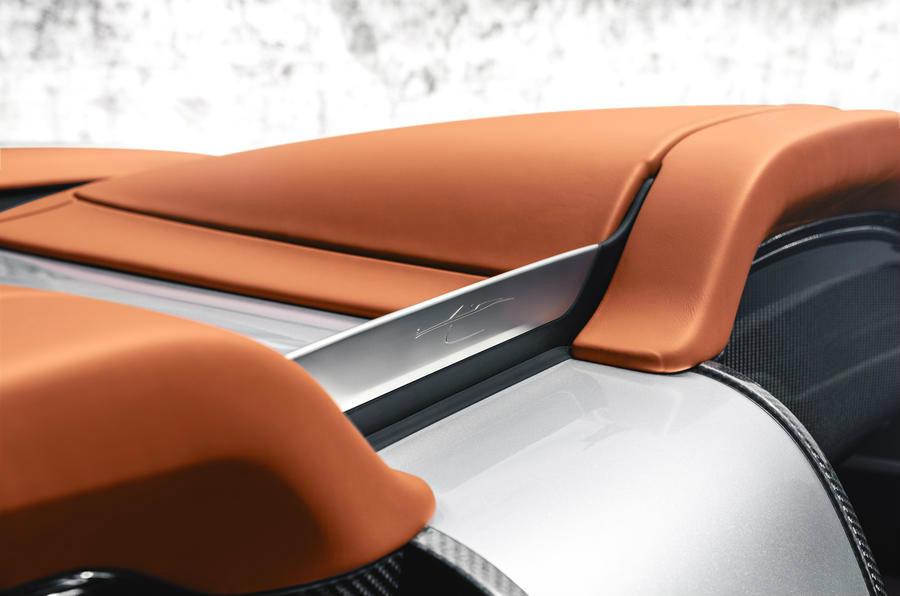 Διθέσια ειδική έκδοση της Rolls-Royce Dawn
