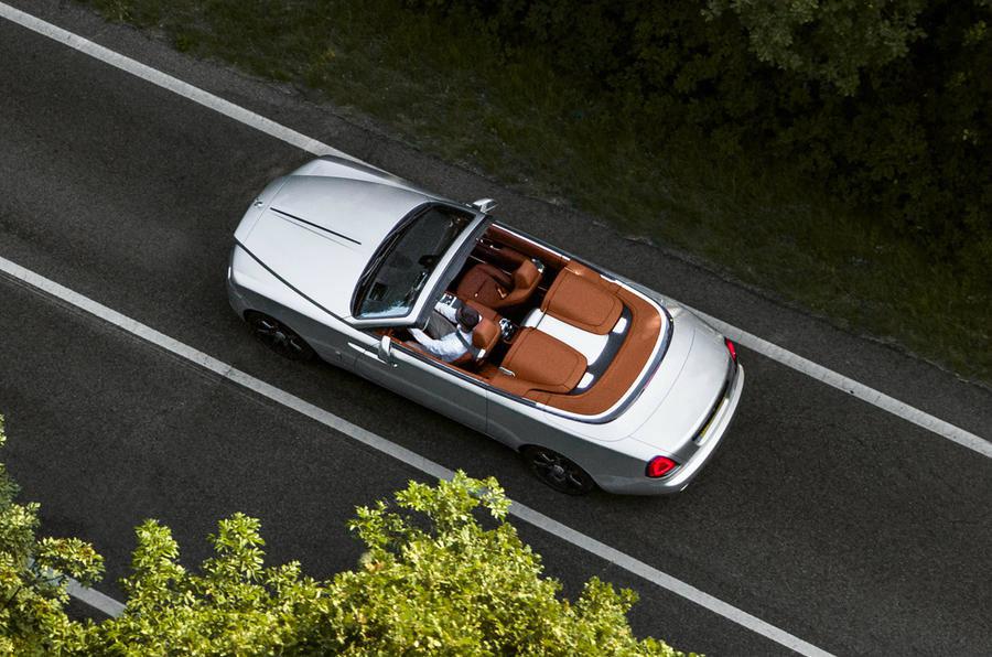 Διθέσια ειδική έκδοση της Rolls-Royce Dawn