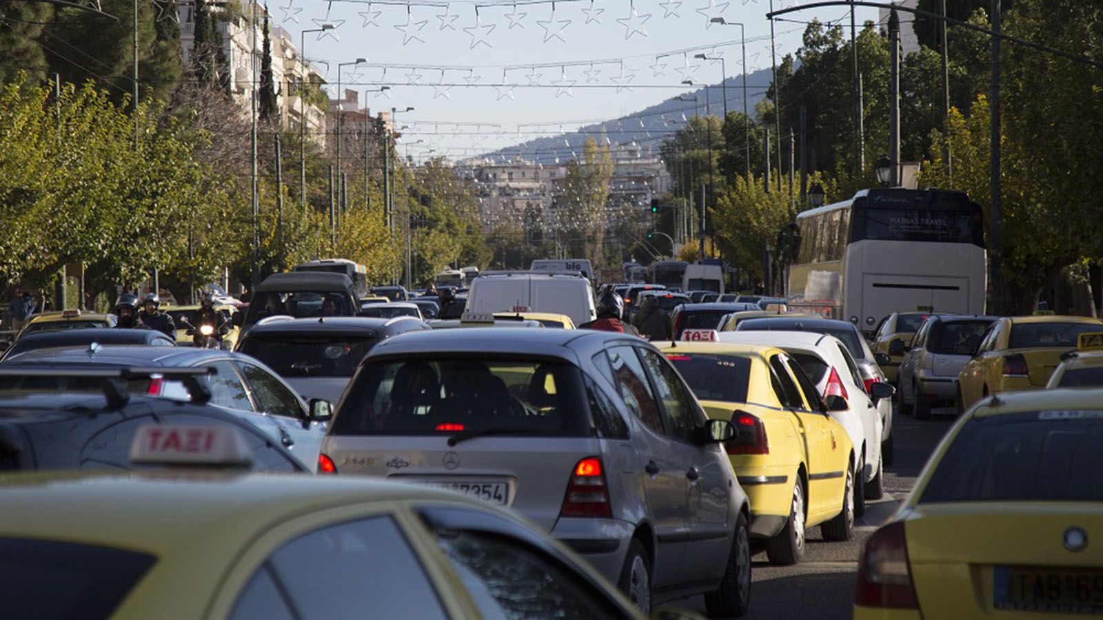 Tα ανασφάλιστα πάλι στο προσκήνιο