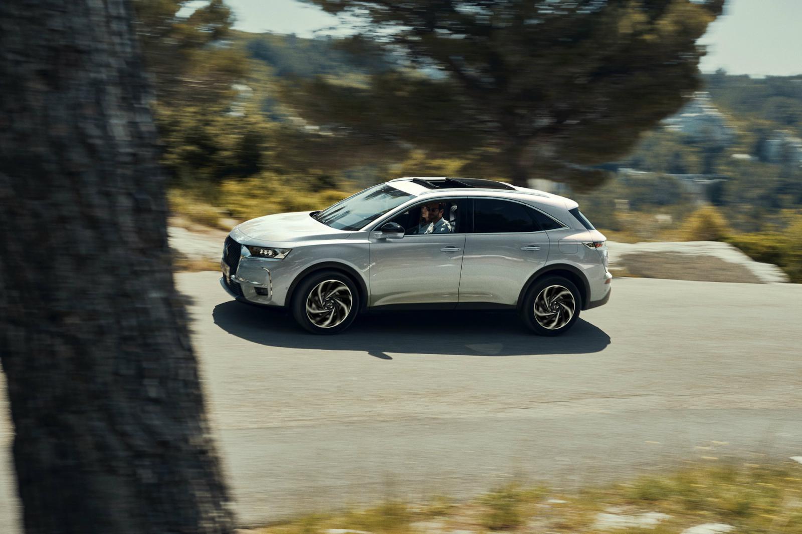 Νέο DS 7 Crossback E-Tense 225