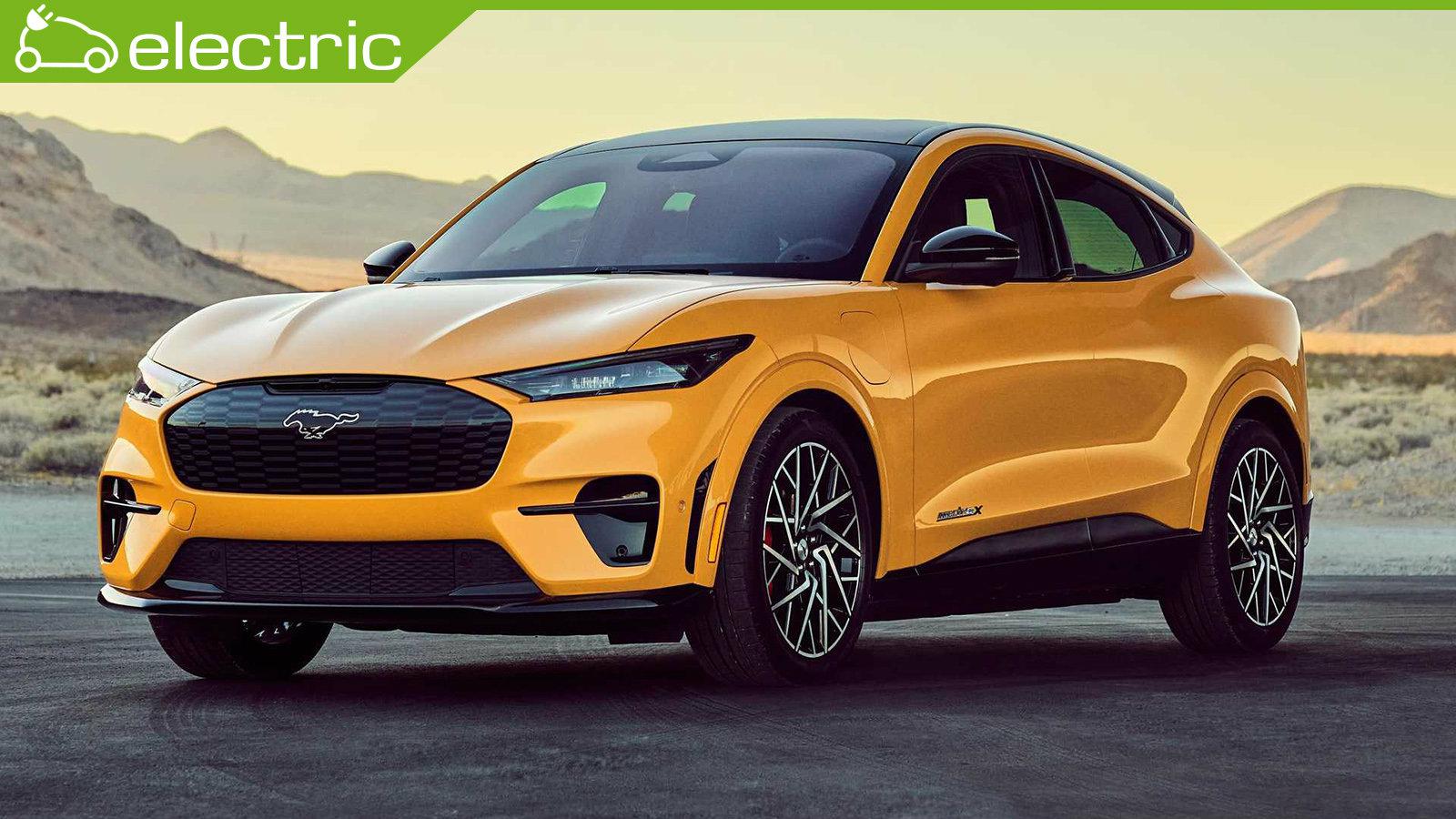 Η Ford αναφέρει πως η Mustang Mach-E GT Performance είναι πιο ισχυρή και πιο γρήγορη από την Mach-E GT αλλά την ίδια στιγμή προσφέρει λιγότερη αυτονομ