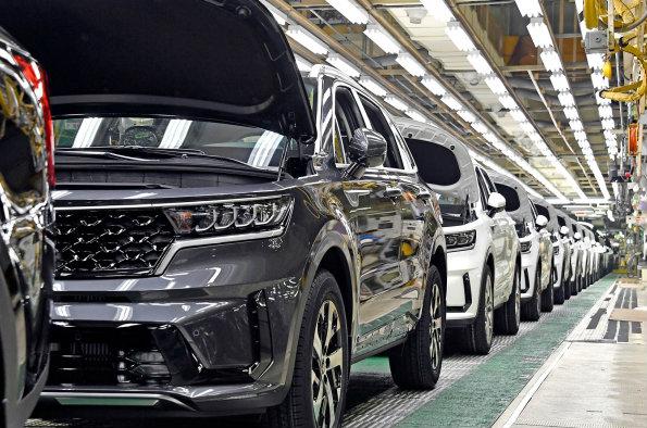 Ξεκίνησε η παραγωγή του υβριδικού Kia Sorento 