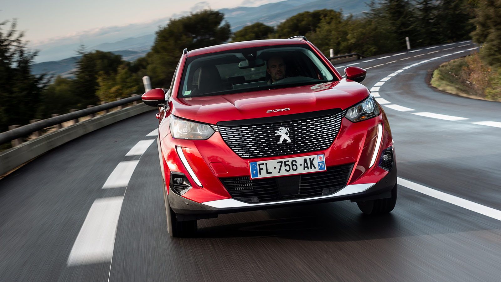 Peugeot 2008: Το καλύτερο εταιρικό στην έδρα του