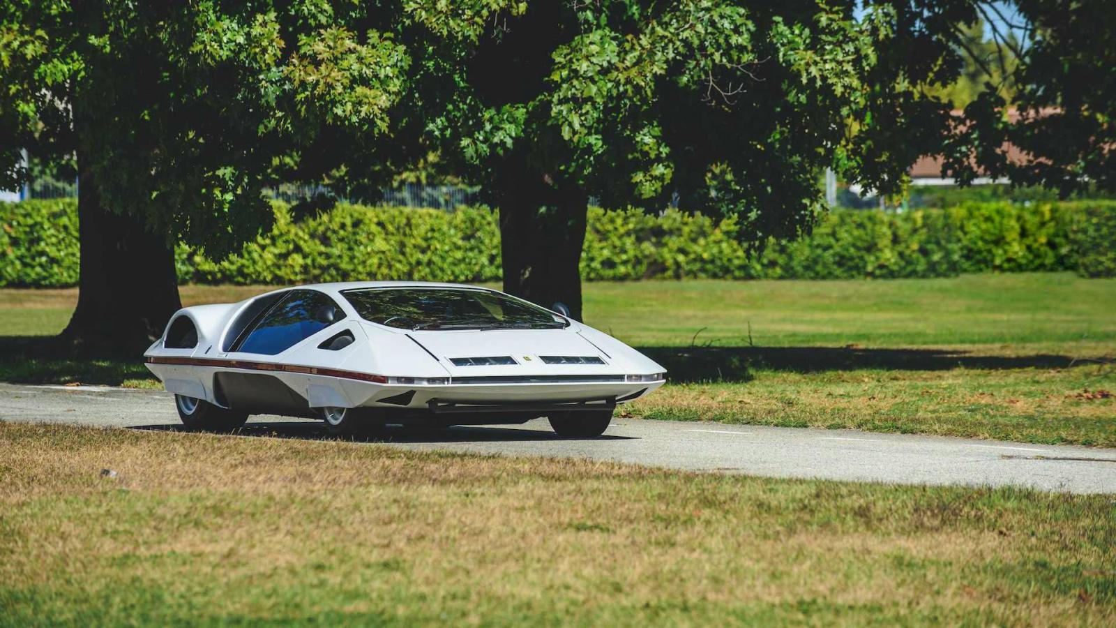Έγινε γραμματόσημο το Pininfarina Modulo