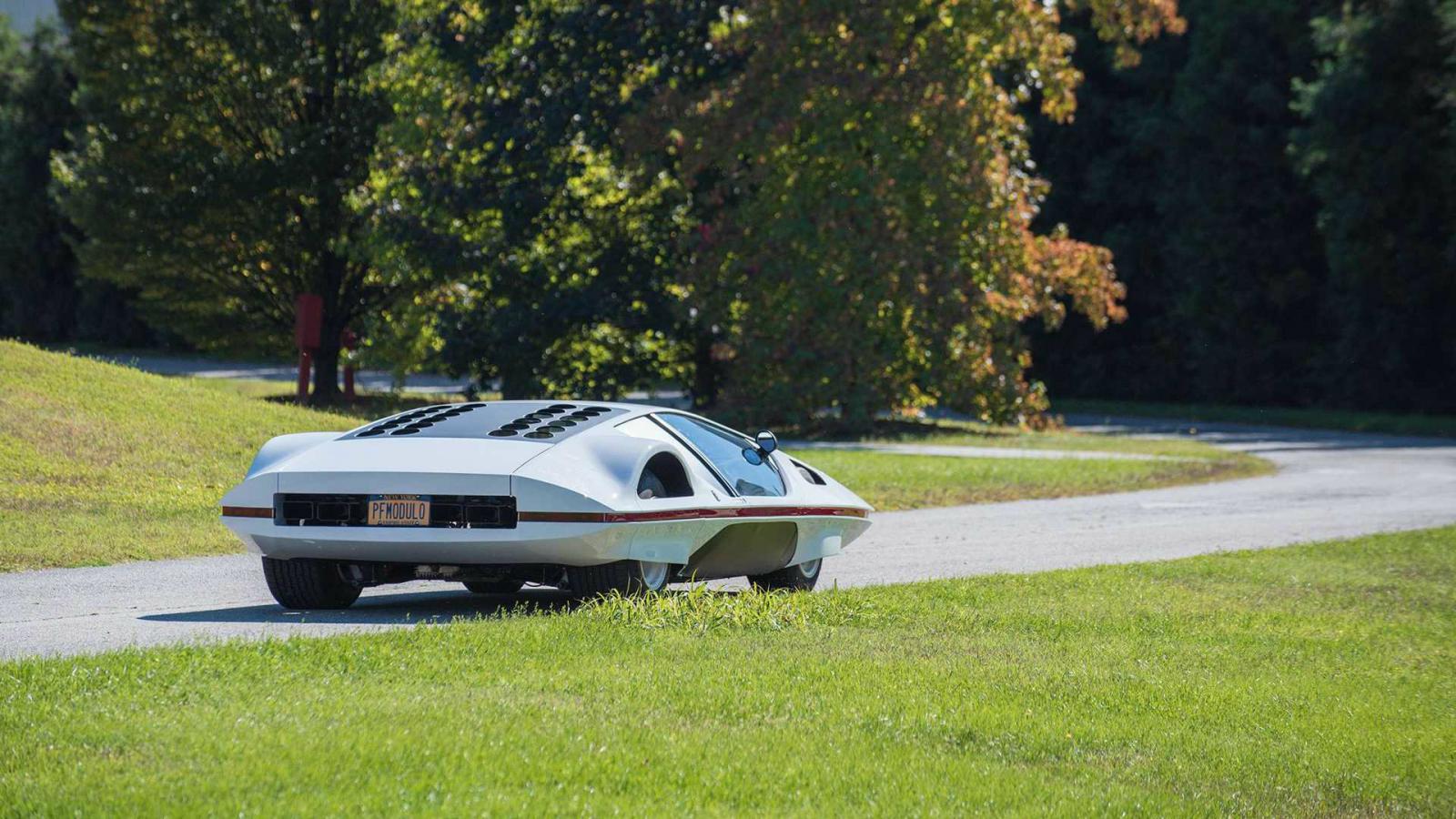 Έγινε γραμματόσημο το Pininfarina Modulo