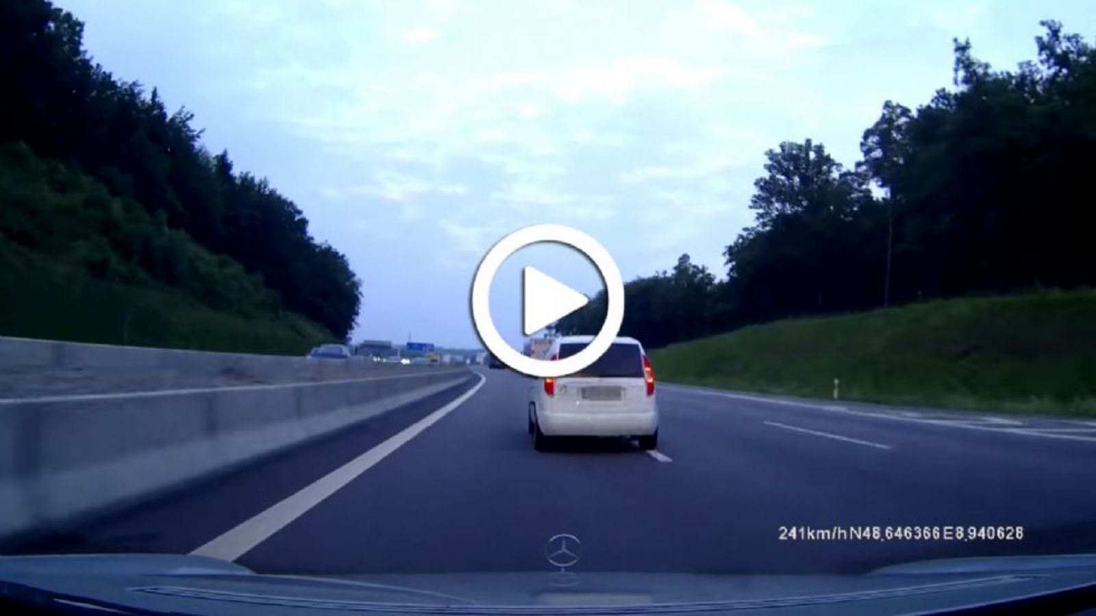 Mercedes πάει ολοταχώς για στούκα με 240 χλμ./ώρα