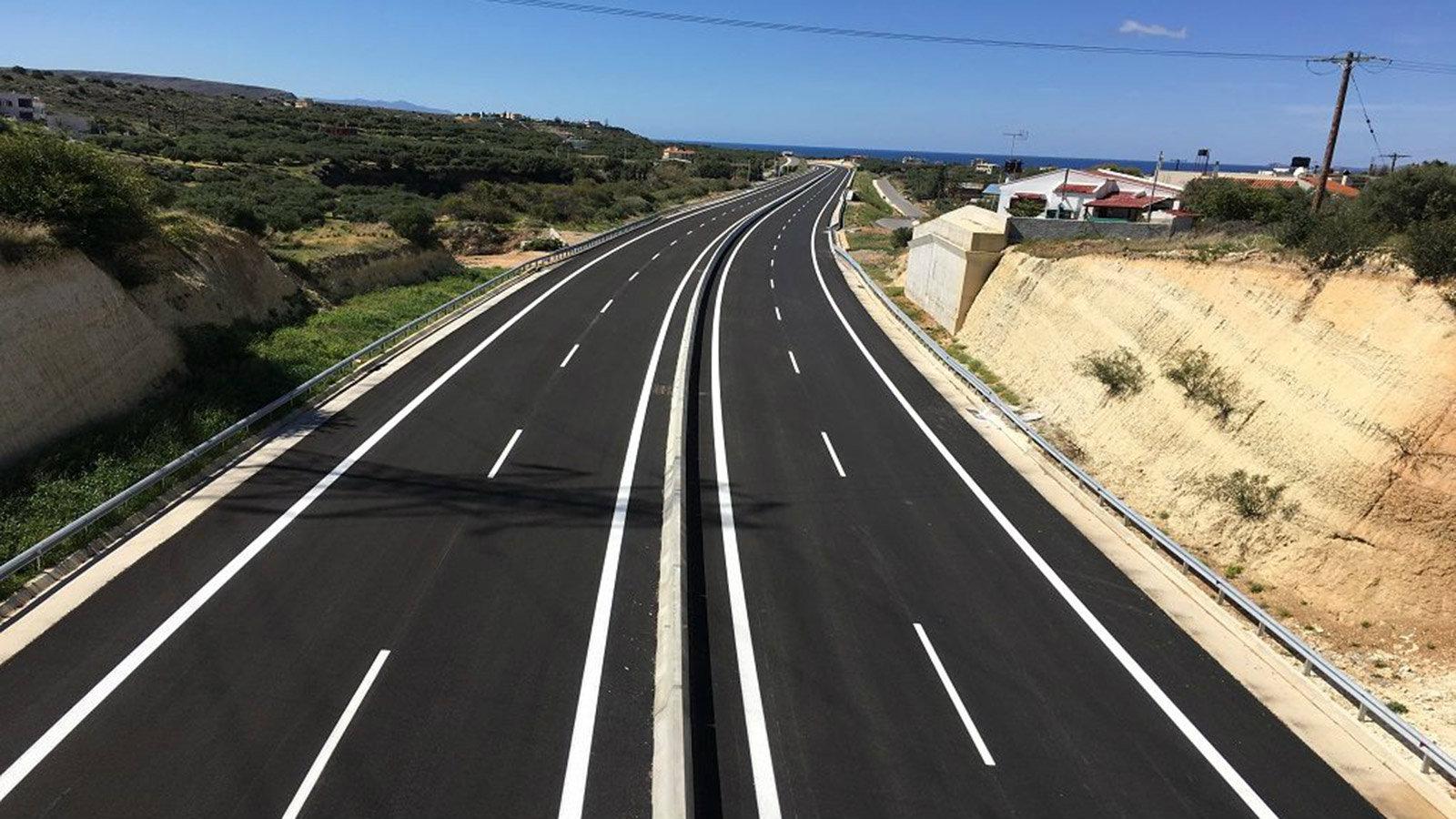 Στην πορεία των έργων υλοποίησης του Βόρειου Οδικού ¶ξονα Κρήτης αναφέρθηκε ο Υπουργός Υποδομών και Μεταφορών, Κώστας Καραμανλής.