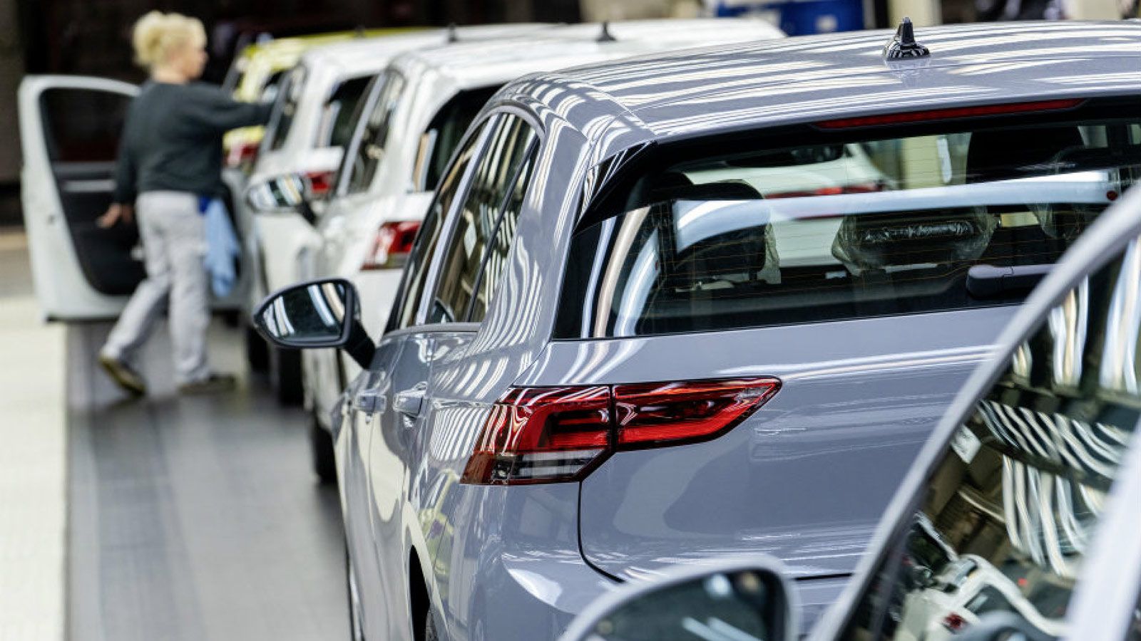 «Ψάχνονται» για restart Μέρκελ με Mercedes, VW & BMW