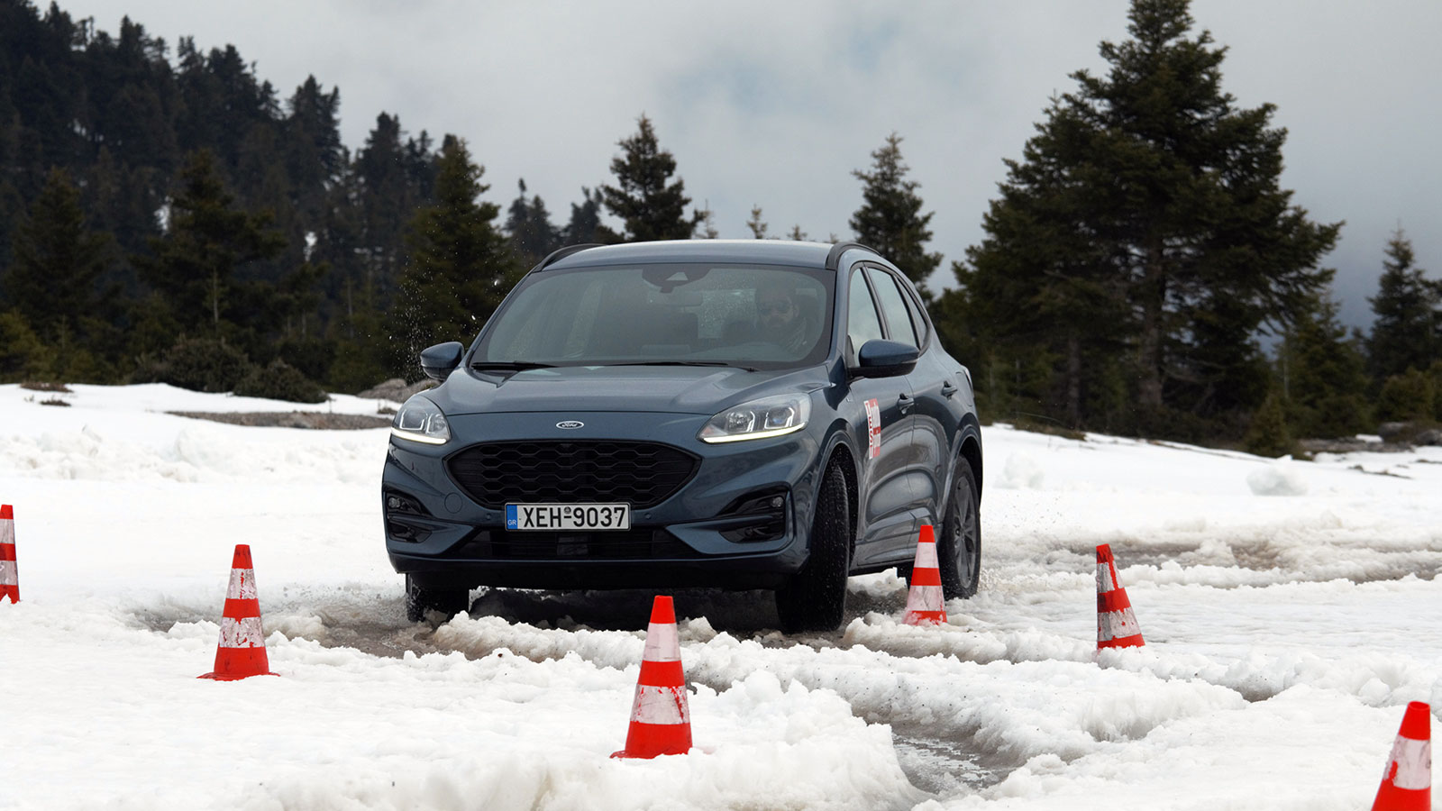 Η αίσθηση του συστήματος διεύθυνσης ήταν κορυφαία σε όλες τις δοκιμασίες και κυρίως στο σλάλομ, με το Kuga να γεμίζει τον οδηγό του με αυτοπεποίθηση α