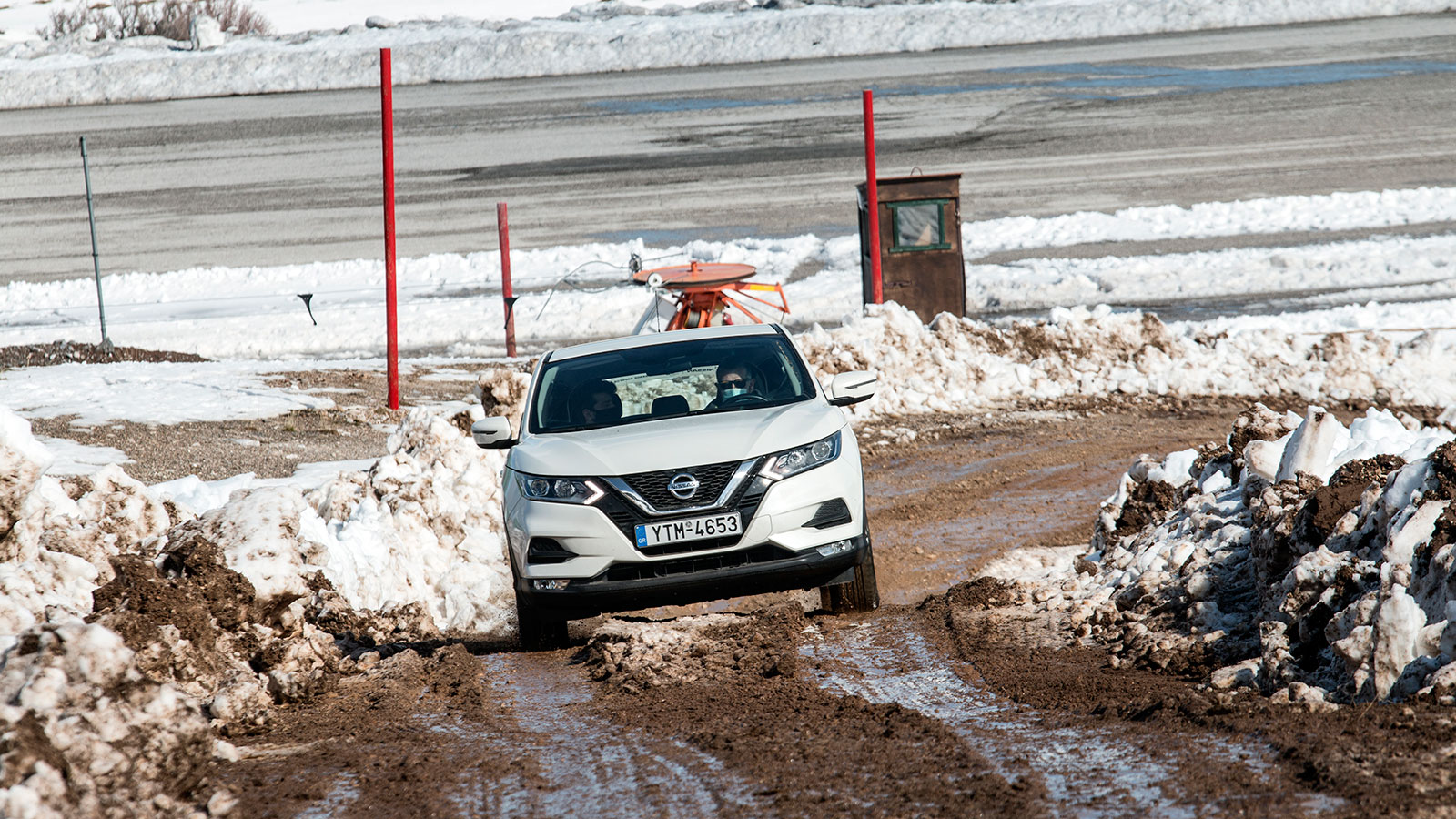 Mega Test: Με 10 οικογενειακά SUV σε χιόνια, λάσπη & πάγο