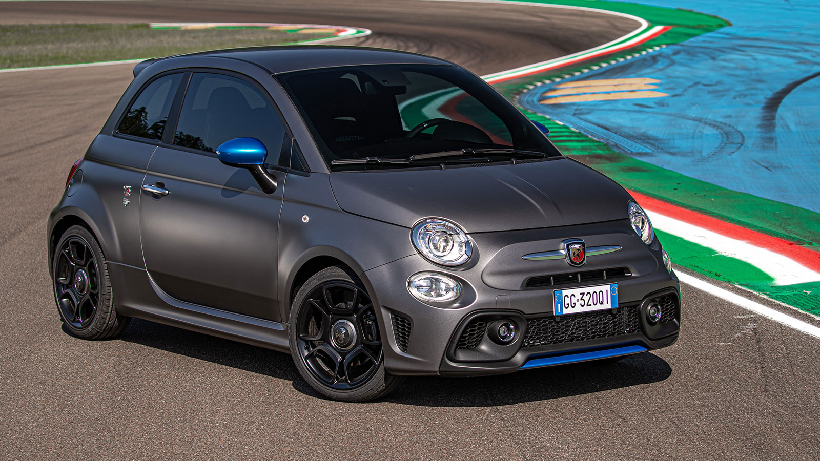 Επετειακό Abarth 595 από 22.250&euro; στην Ελλάδα