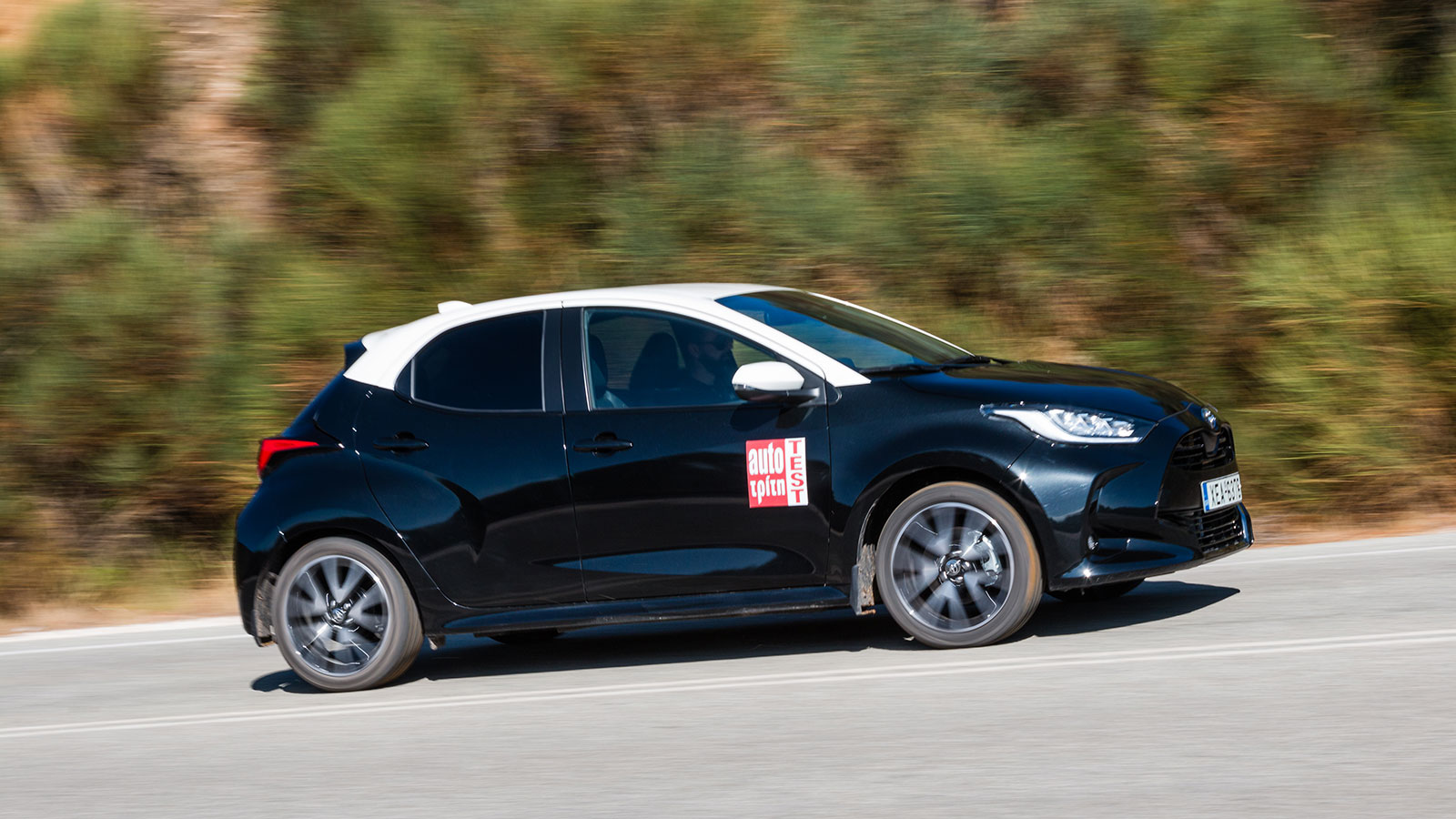 Παρότι ατμοσφαιρικό, το 
Toyota Yaris 1,5 VVT-iE είναι το πιο δυνατό με δυναμικές επιδόσεις από στάση, ενώ η κατανάλωσή του είναι χαμηλή χωρίς μεγάλε