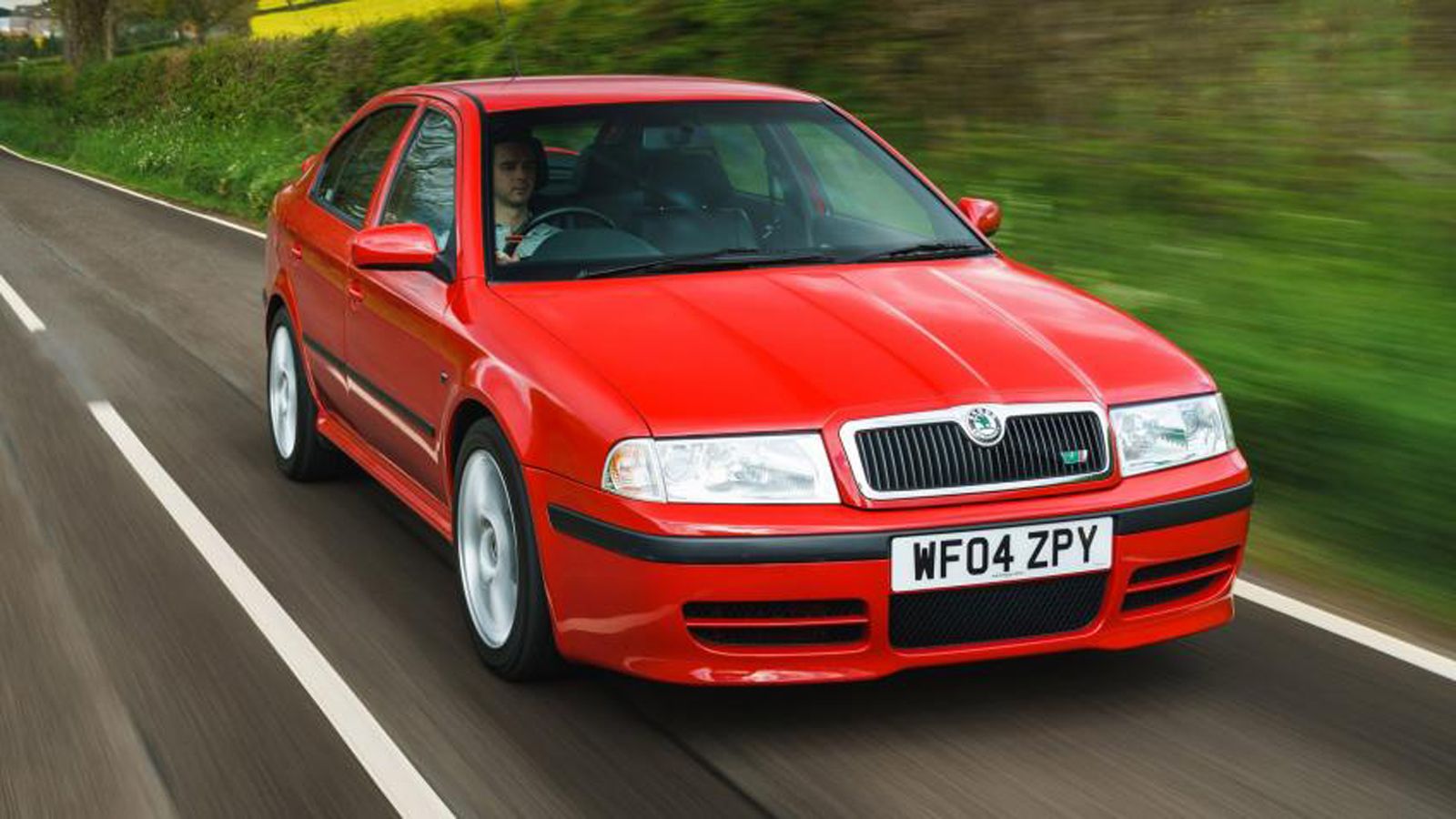 Skoda Octavia RS: H αγαπημένη sport «κούρσα» των Ελλήνων