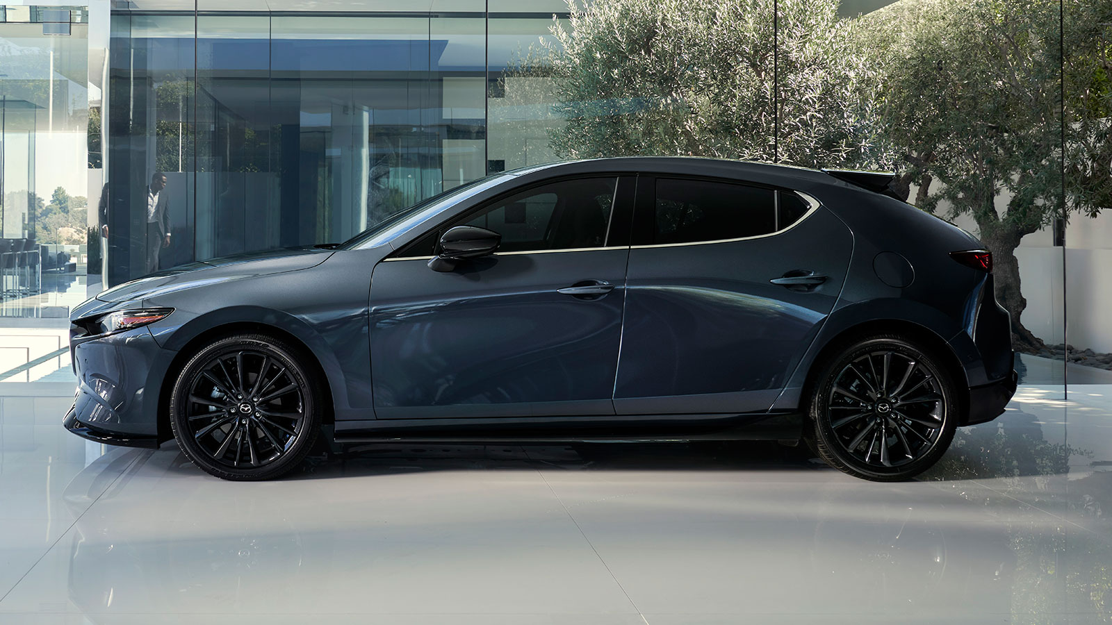 Ετοιμάζεται για βRωμόγκαζα η Mazda - Κατοχύρωσε το «R»