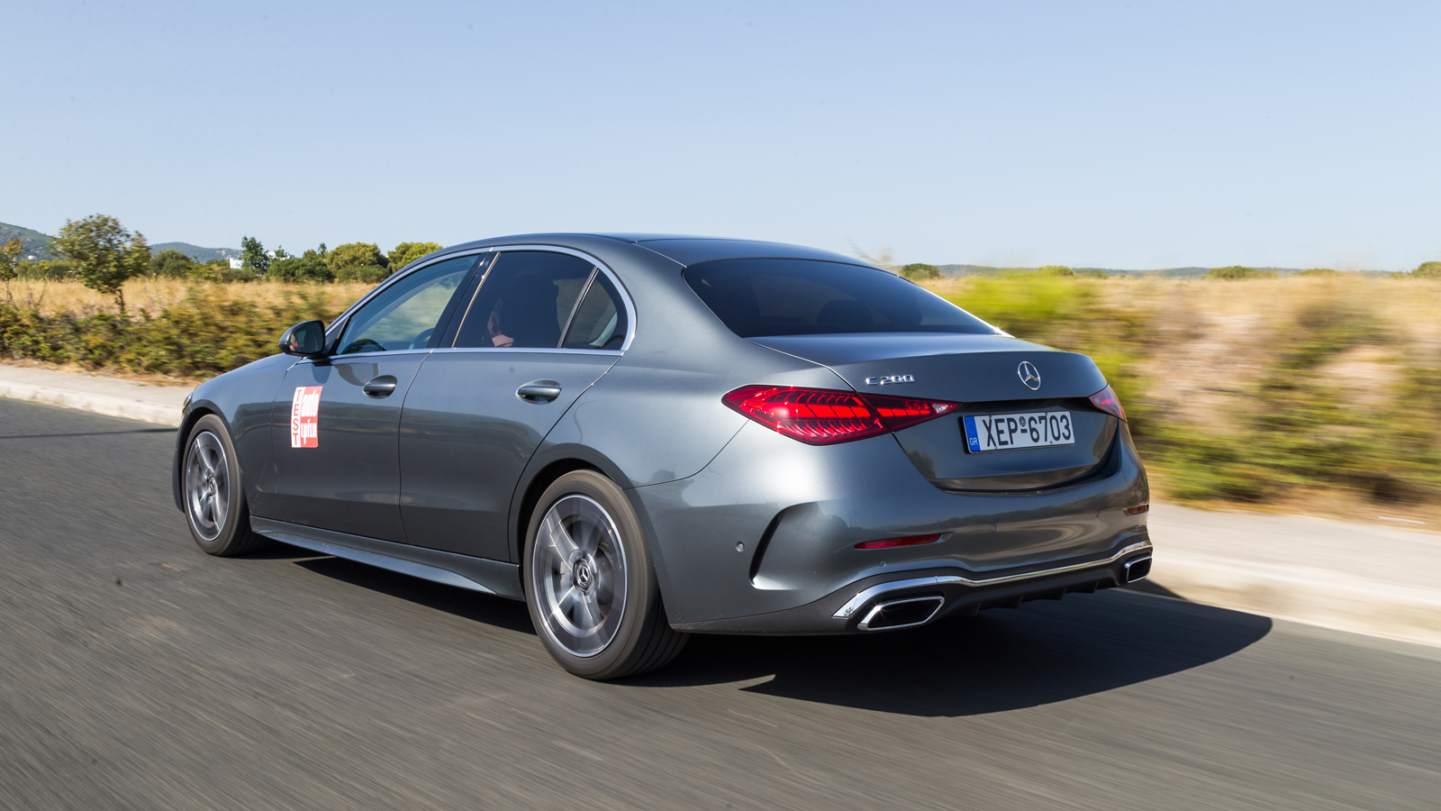 Η Mercedes C-Class αποτελεί παραδοσιακά ένα από τα πιο καλοπουλημένα μοντέλα της πολυτελούς γερμανικής φίρμας: Από το 1982 το μεσαίο premium σεντάν έχ