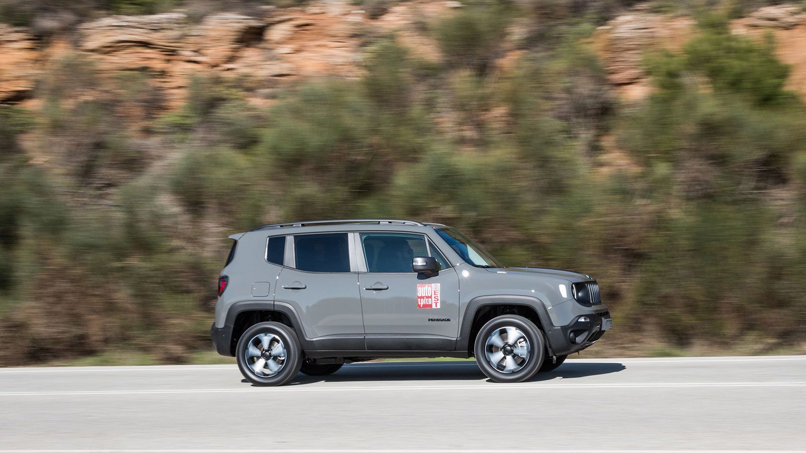 Δοκιμή: Jeep Renegade 4xe Trailhawk με 240 PS