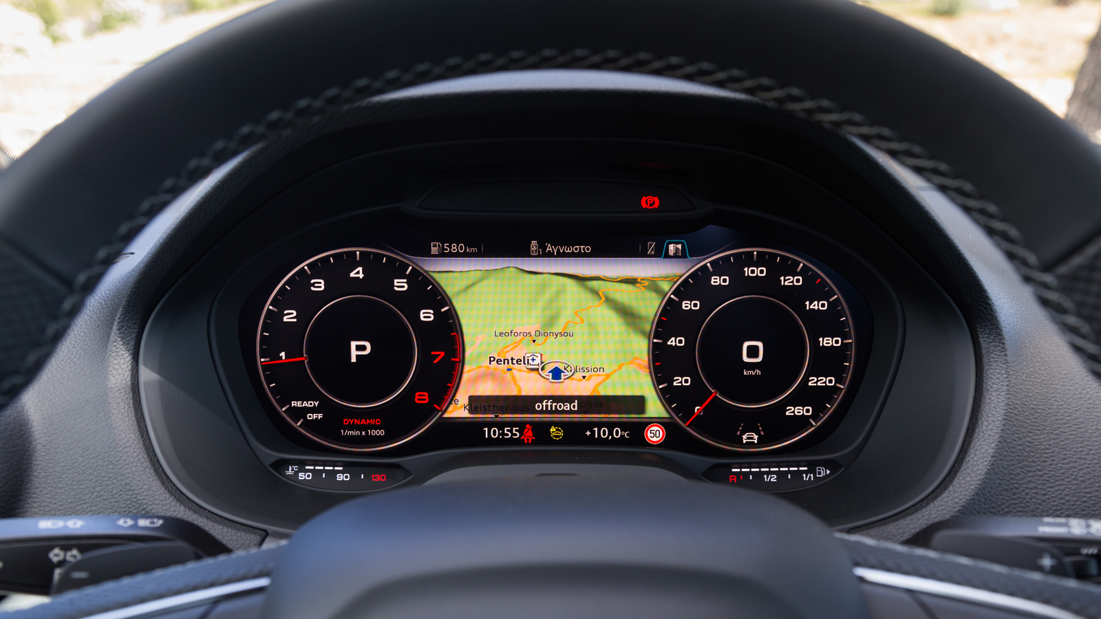 Peugeot e2008 Vs Audi Q2