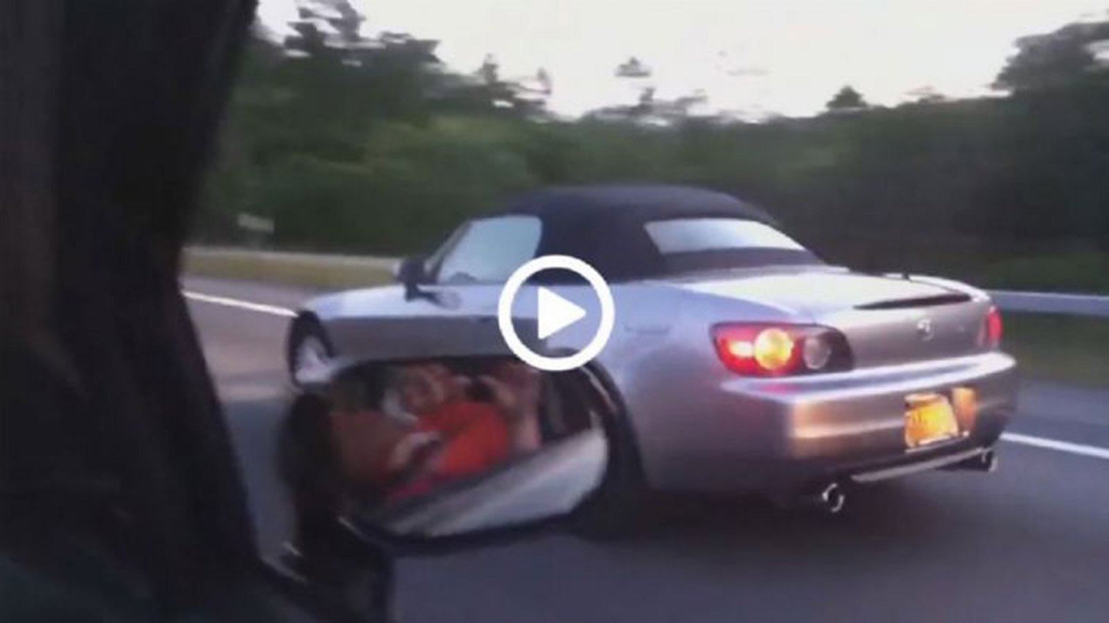 Οδηγός S2000 αντί για 4η έβαλε 2α πάνω σε κόντρα!
