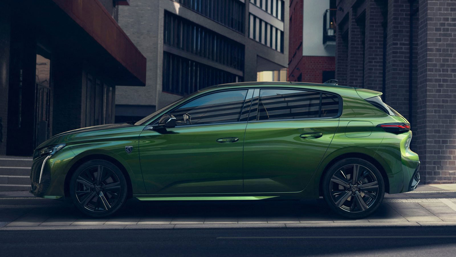 Νέο Peugeot 308: Με τουρμπάτη έκδοση 225 PS & premium αέρα