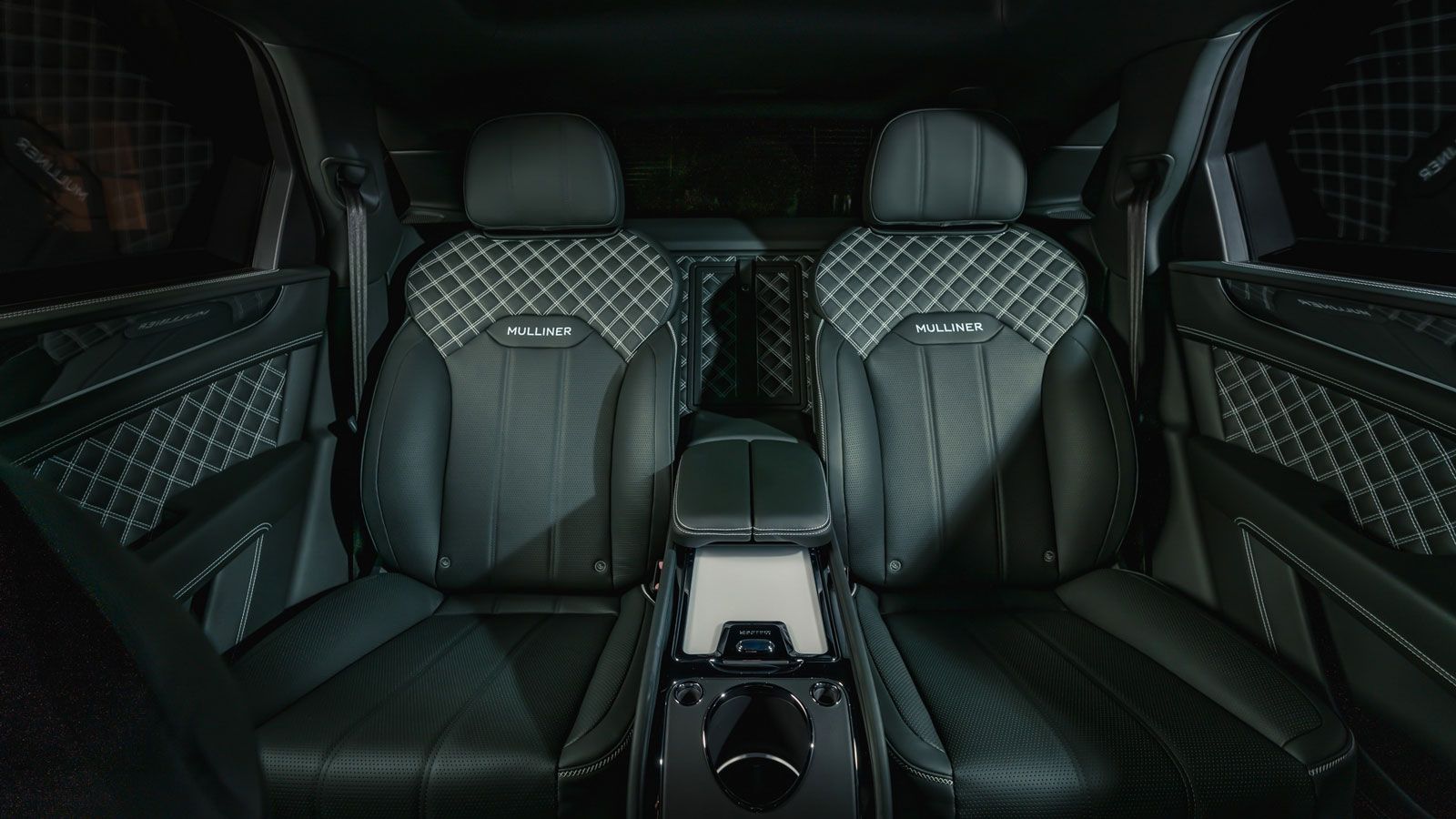 Η μοναδική Bentley Bentayga της Mulliner