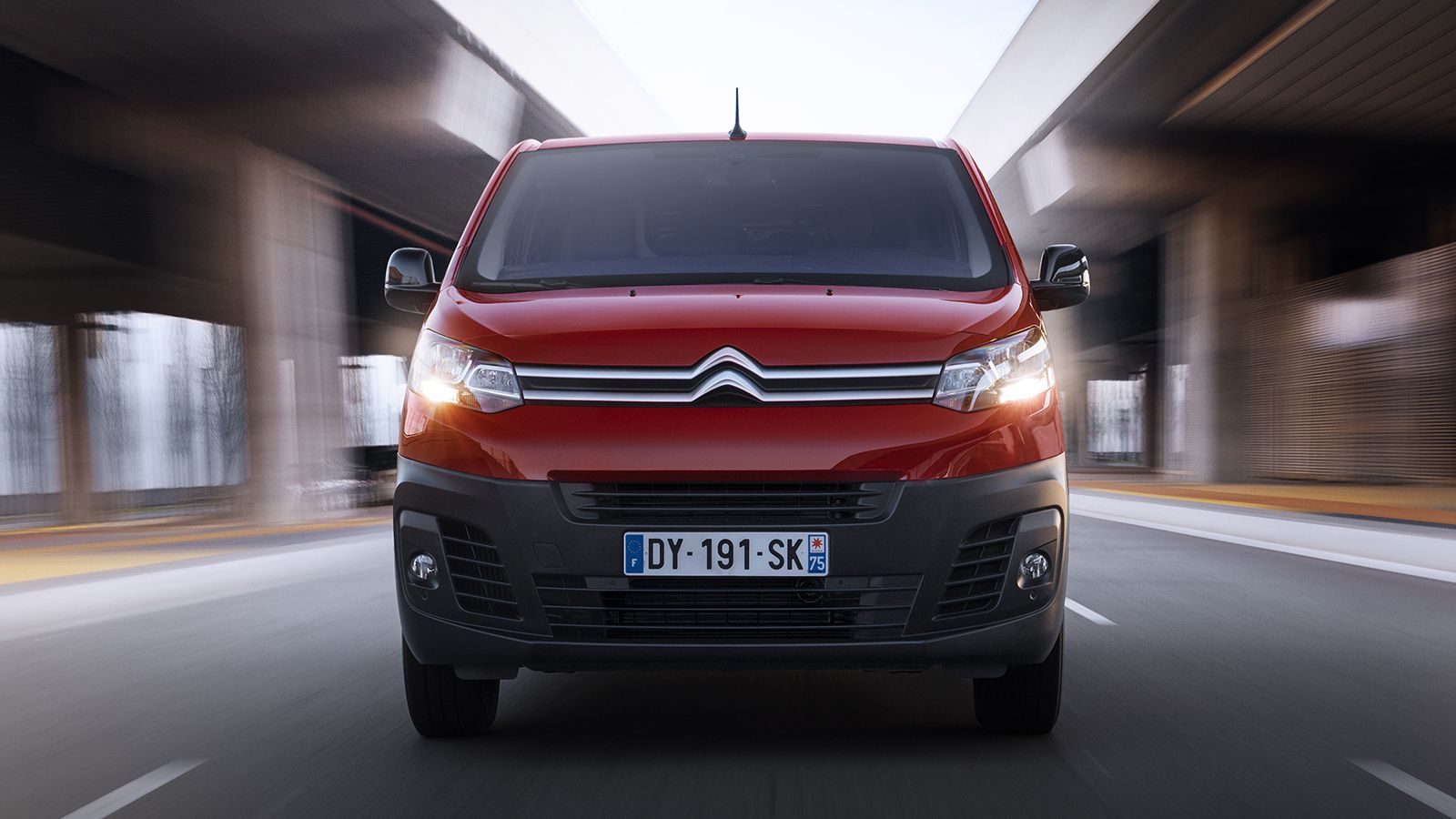 Citroen Jumpy: Diesel ή Ηλεκτρικό; (+vid)